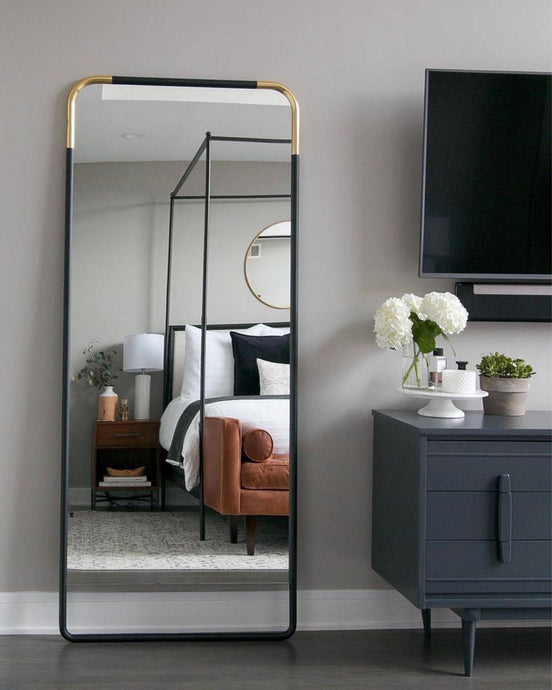 MIRRORS WE'RE LOVING AND WHY WE LOVE MIRRORS