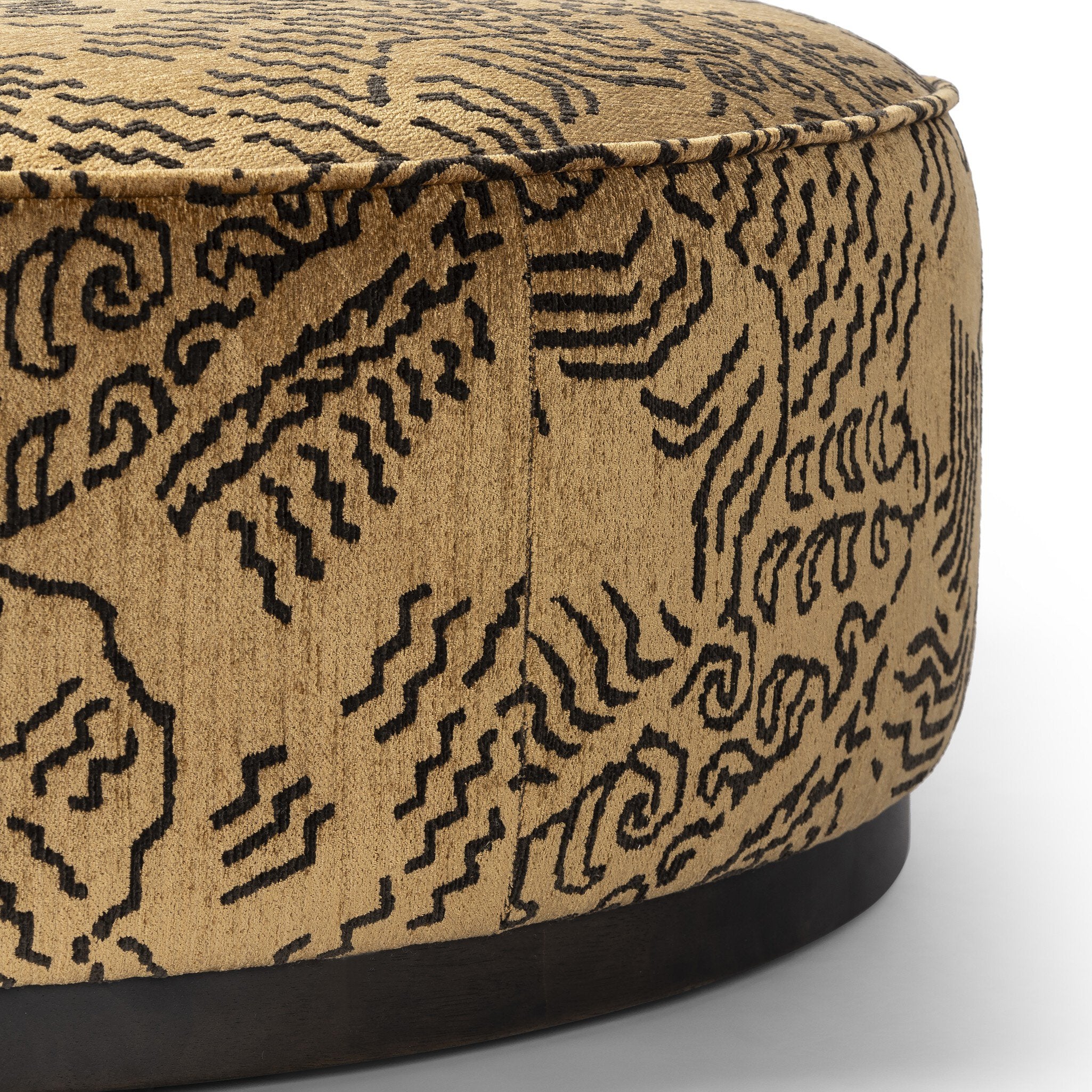 Shop sofas and discover new construction services in the Boston area. MegMade designs has been featured in New York Times for their optimistic craftsman home design style. Visit the MegMade store in the Ravenswood - Chicago area.