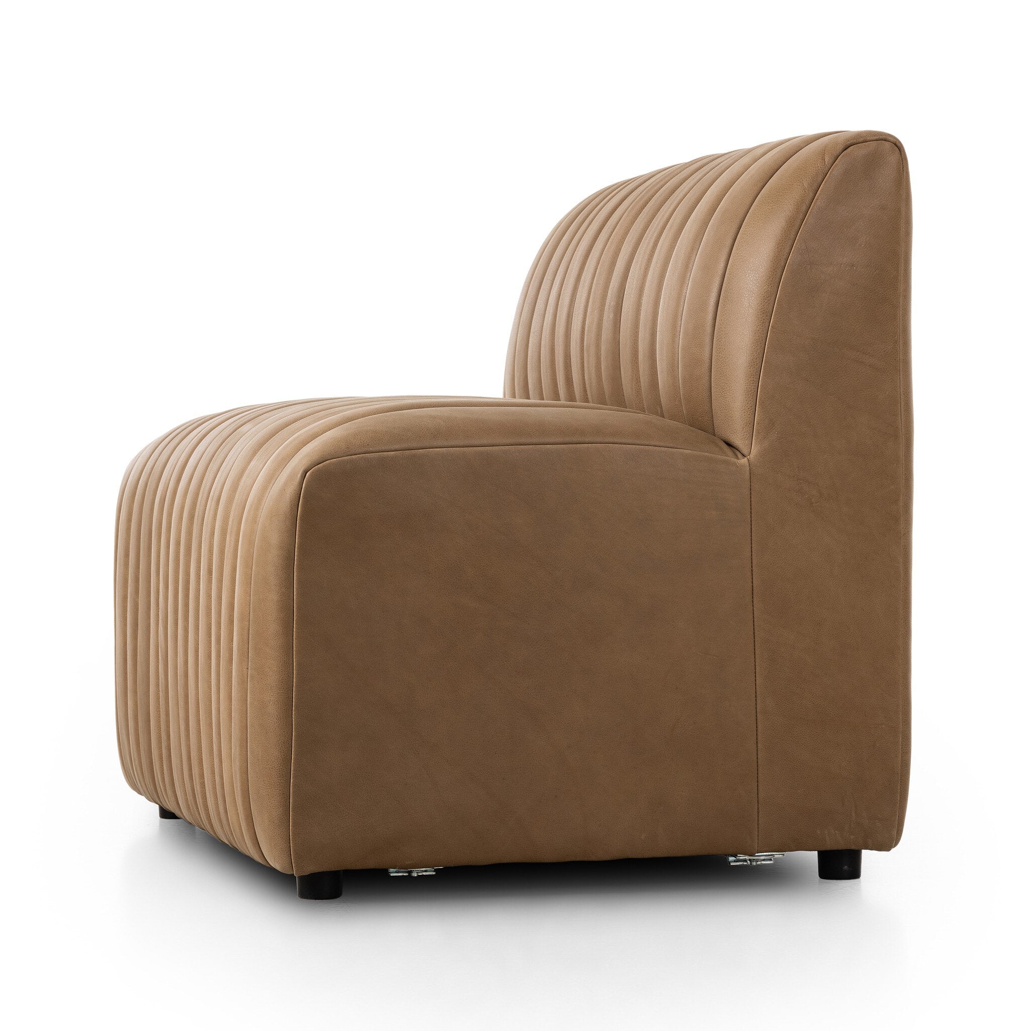 Shop sofas and discover interior design services in the Chicago Suburbs area. MegMade designs has been featured in Wall Street Journal for their refinished victorian home design style. Visit the MegMade store in the Glencoe - Chicago area.