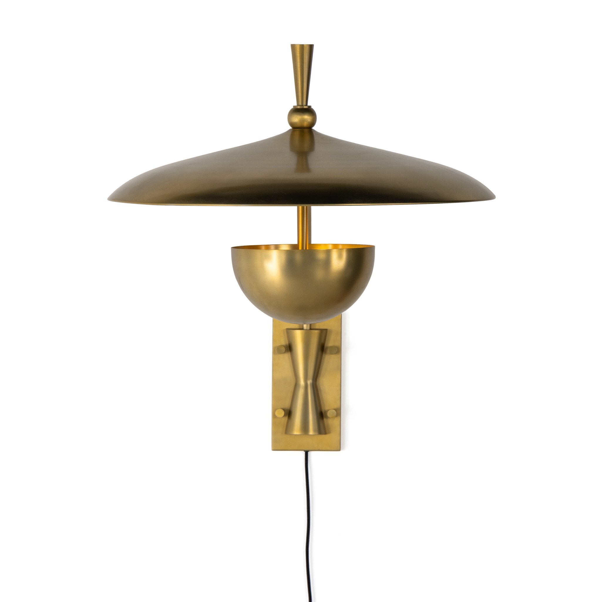 Shop buffets and discover interior design services in the Chicago area. MegMade designs has been featured in HGTV television for their cheerful mid-century modern home design style. Visit the MegMade store in the Union Pier - Chicago area.