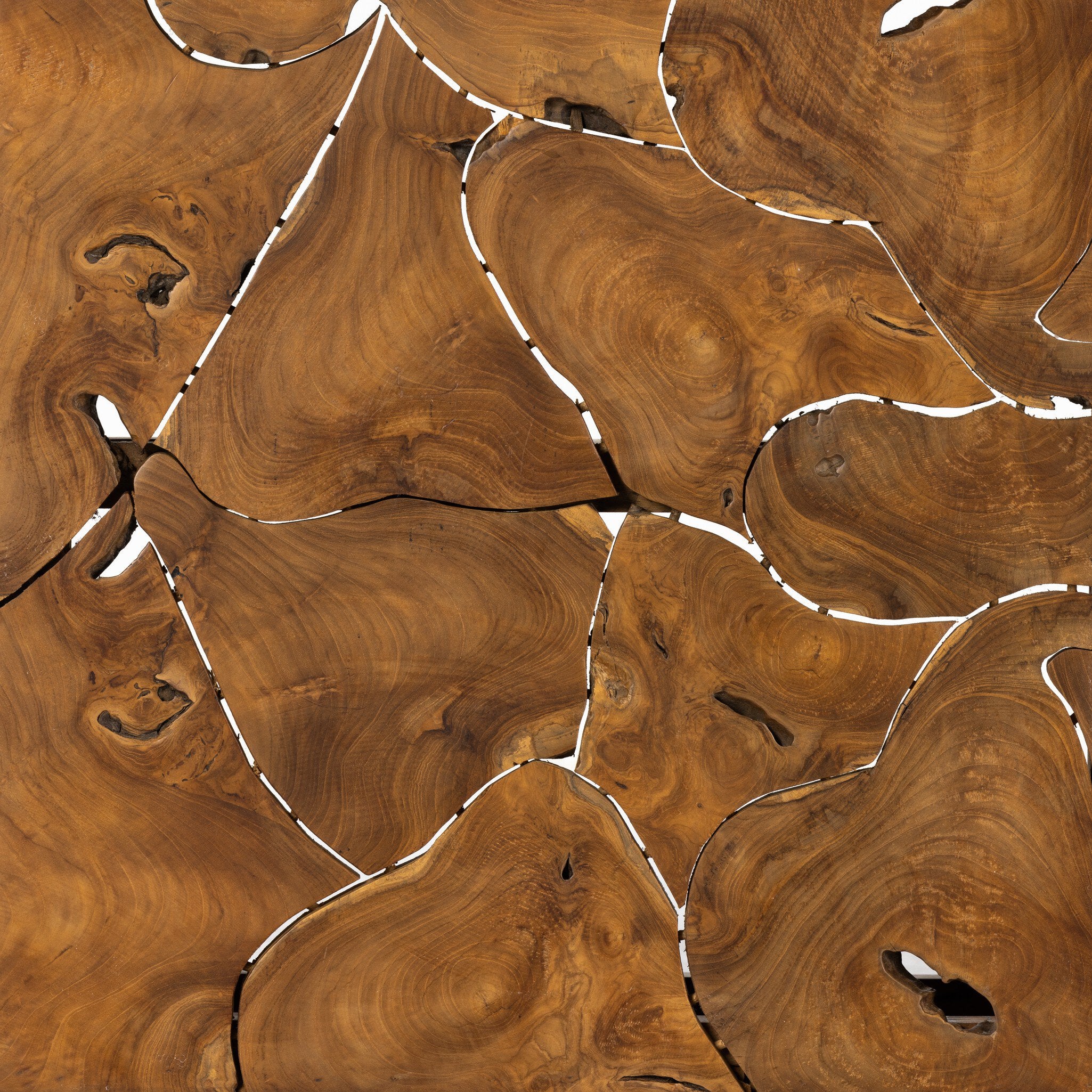 Shop cabinets and discover new construction services in the Lincoln Park area. MegMade designs has been featured in Wall Street Journal for their leopard print cabin home design style. Visit the MegMade store in the Glenview - Chicago area.