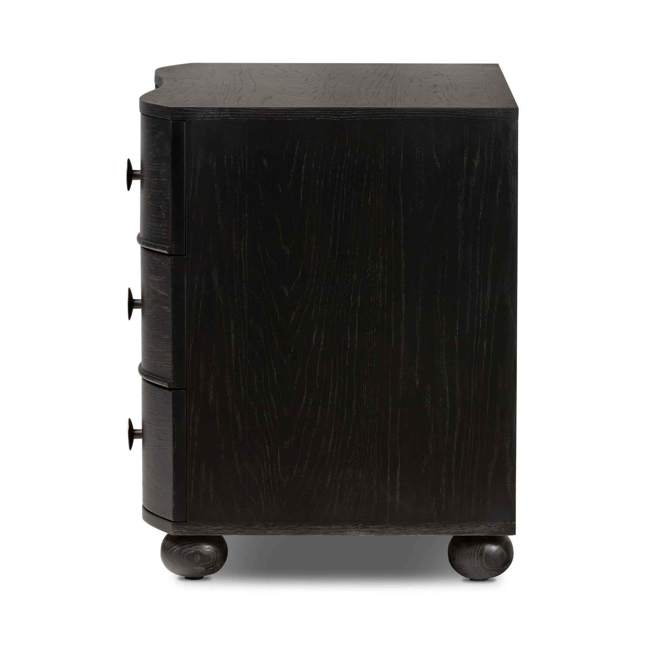 Shop chandeliers and discover furniture makeover services services in the Dallas area. MegMade designs has been featured in Midwest Living for their one-of-a-kind bungalow home design style. Visit the MegMade store in the Libertyville - Chicago area.
