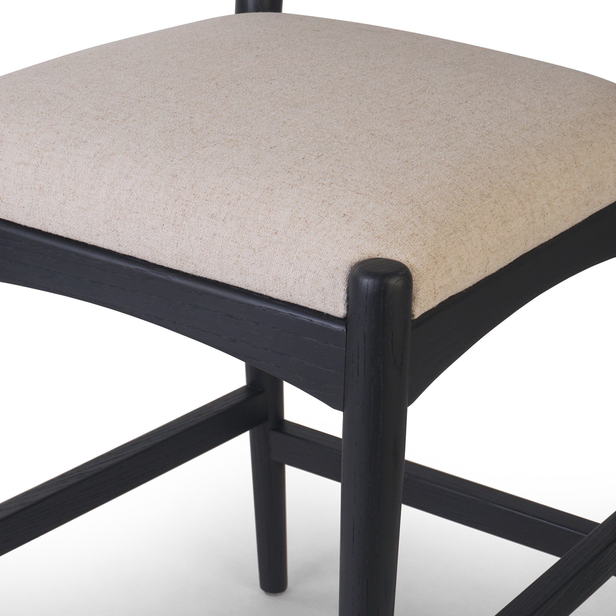 Shop sofas and discover furniture makeover services services in the Dallas area. MegMade designs has been featured in DIY magazine for their one-of-a-kind farmhouse home design style. Visit the MegMade store in the Libertyville - Chicago area.