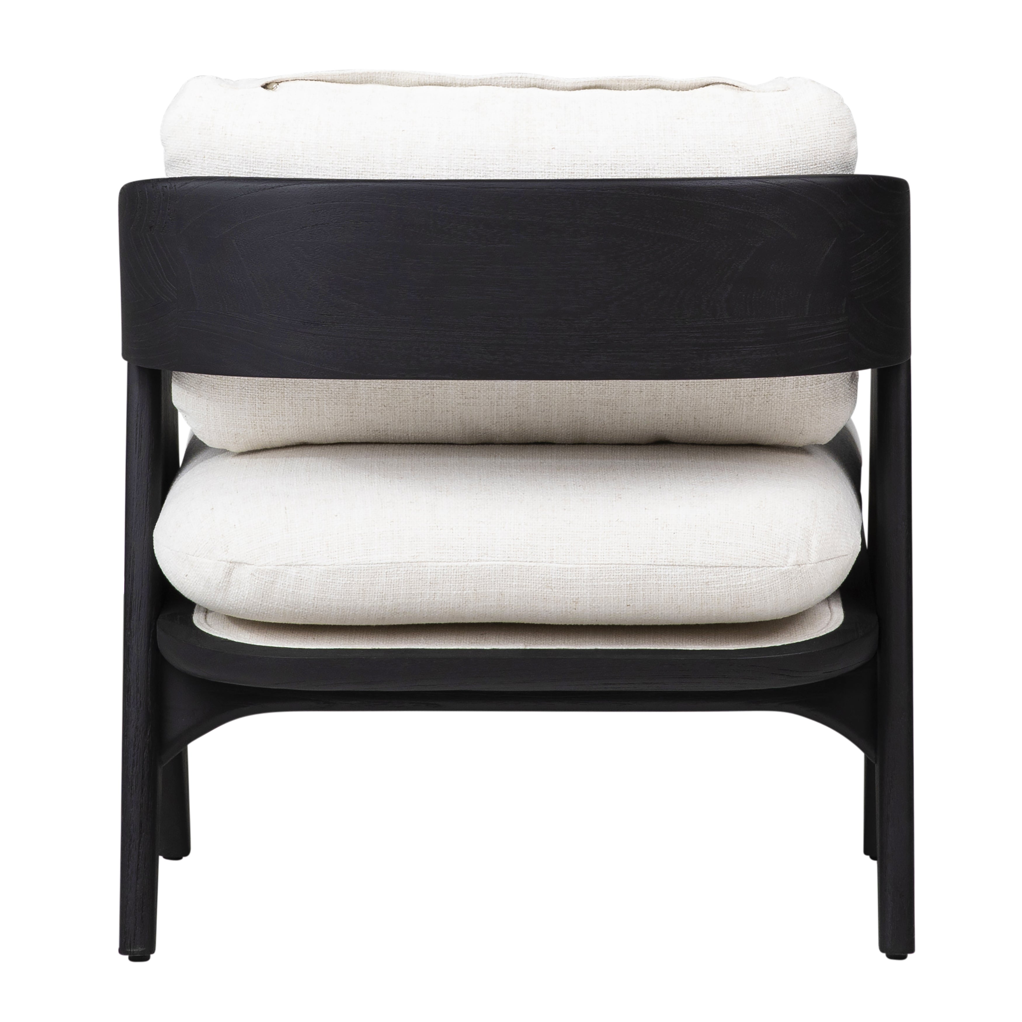 Shop furniture and discover new construction services in the Des Moines area. MegMade designs has been featured in Wall Street Journal for their english countryside tudor home design style. Visit the MegMade store in the Union Pier - Chicago area.