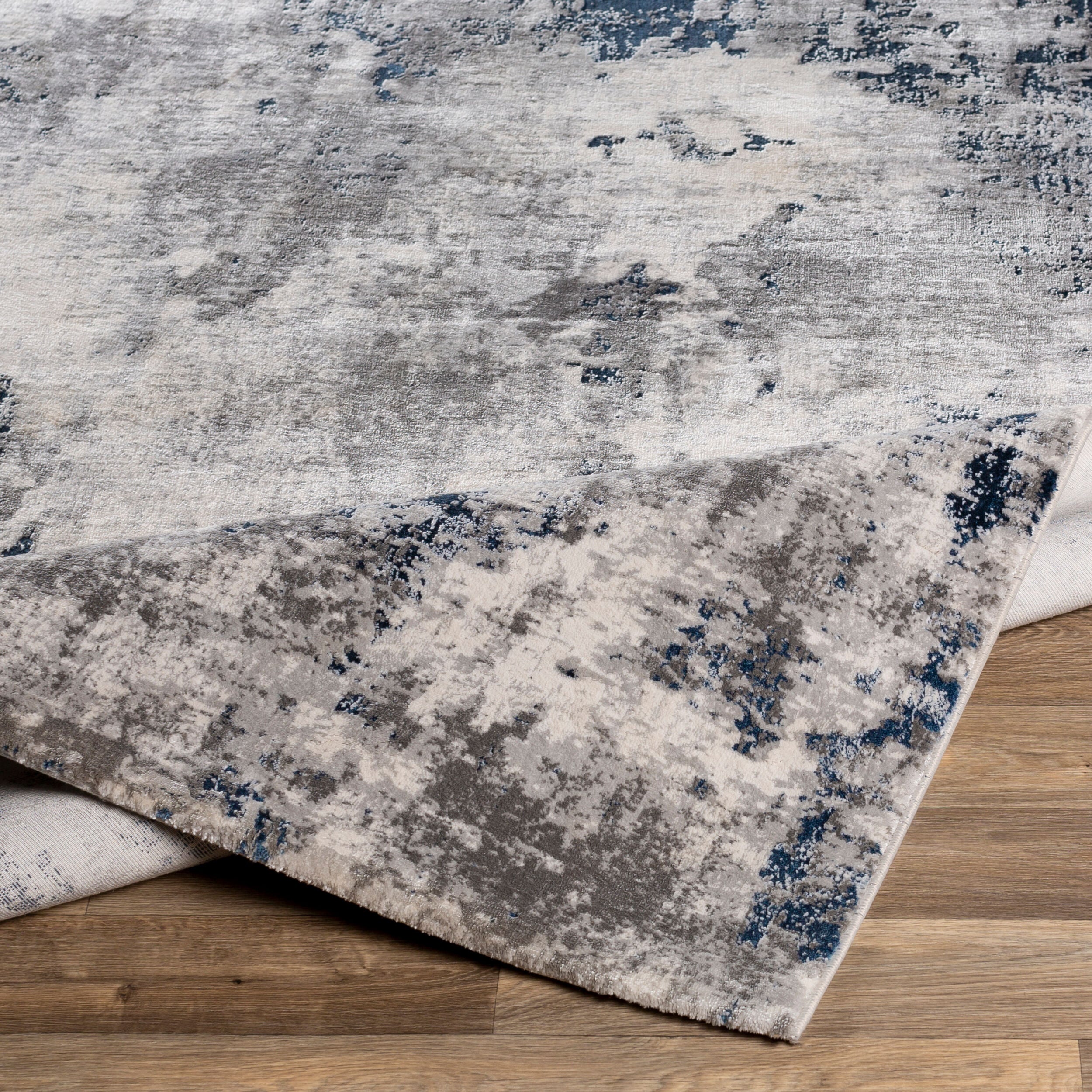 Shop lighting and discover new construction services in the Des Moines area. MegMade designs has been featured in DIY magazine for their modern traditional farmhouse home design style. Visit the MegMade store in the Hinsdale - Chicago area.