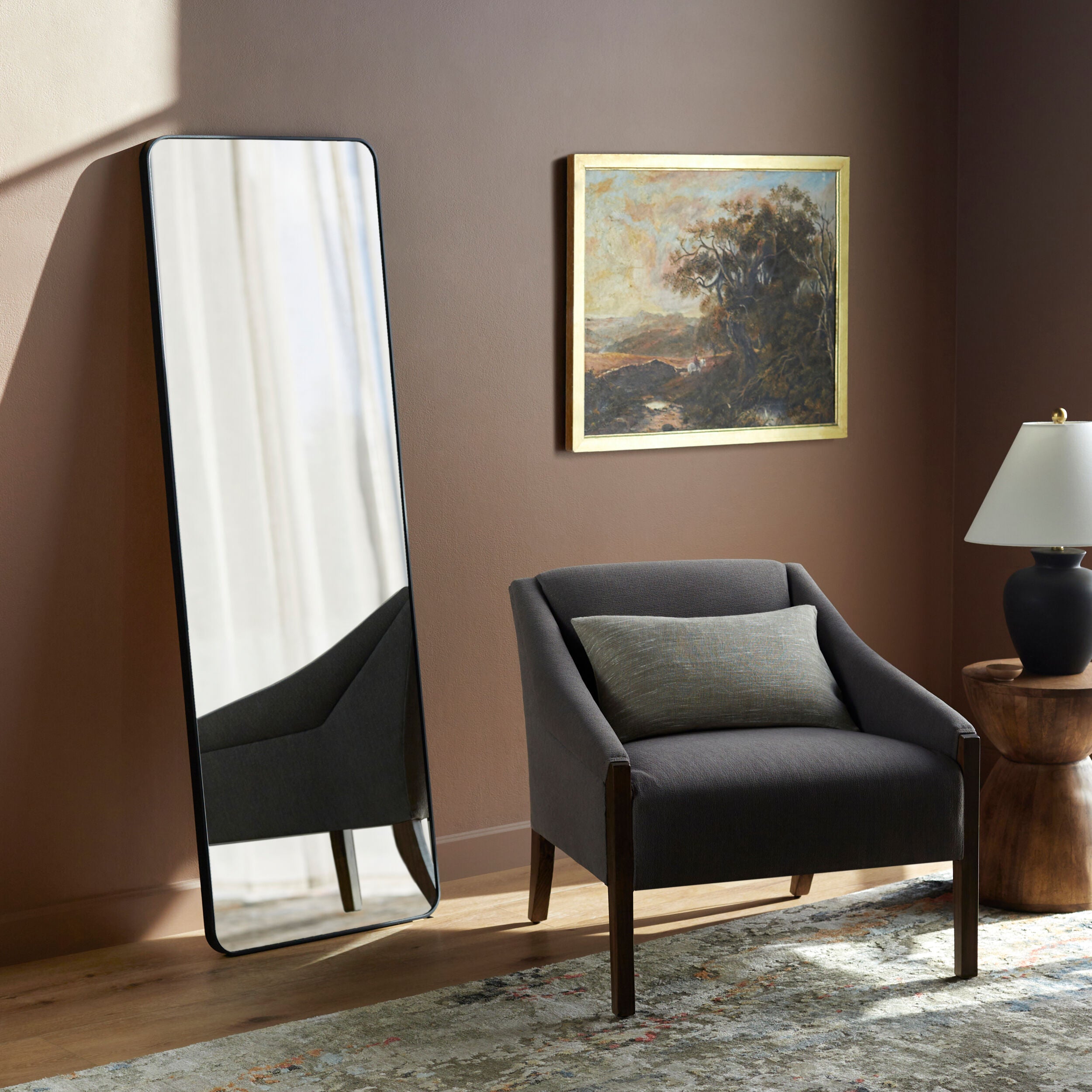 Shop chairs and discover interior design services in the Tampa area. MegMade designs has been featured in Better Home and Gardens for their custom bungalow home design style. Visit the MegMade store in the Streeterville - Chicago area.