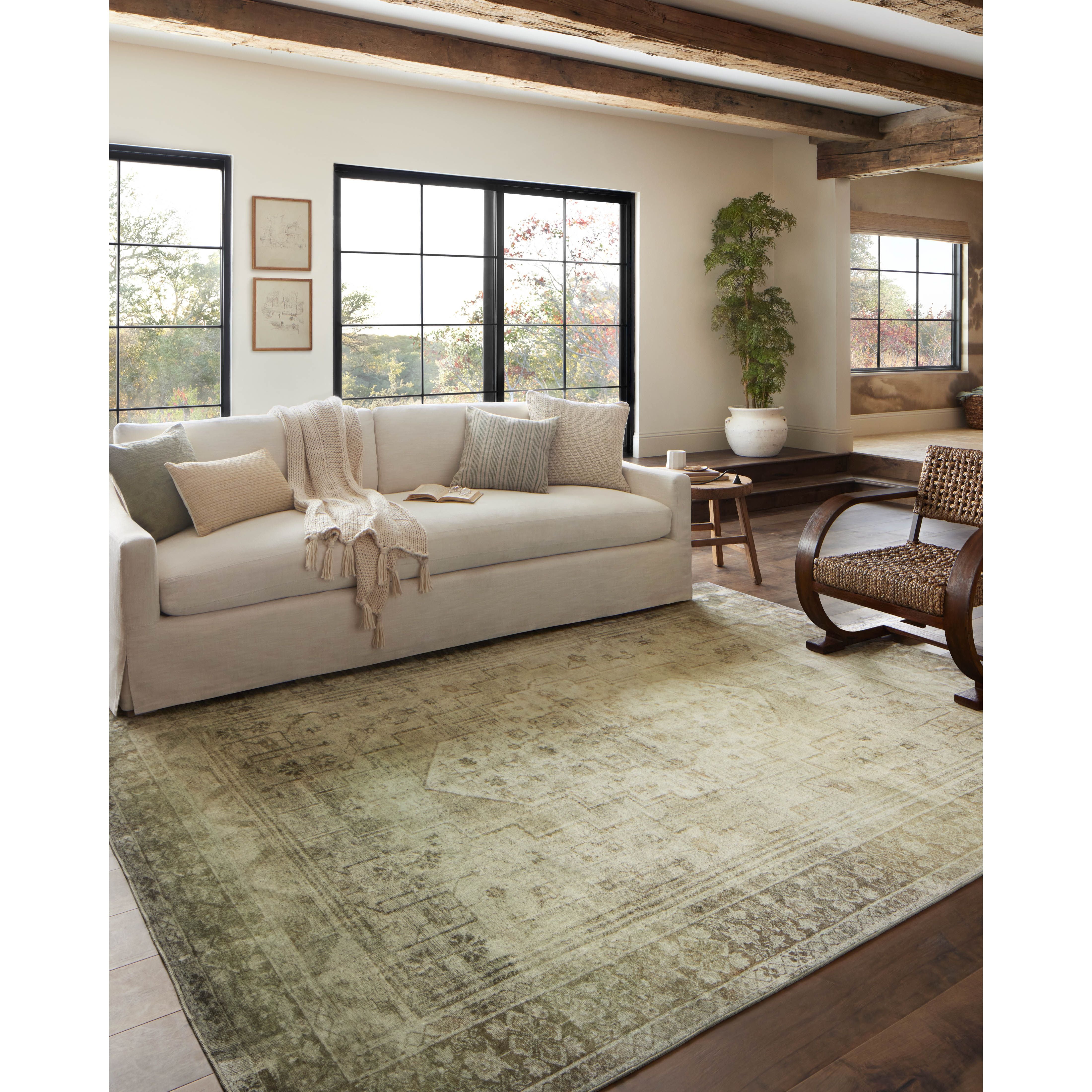 Shop sofas and discover new construction services in the Seattle area. MegMade designs has been featured in HGTV television for their modern traditional bungalow home design style. Visit the MegMade store in the Union Pier - Chicago area.