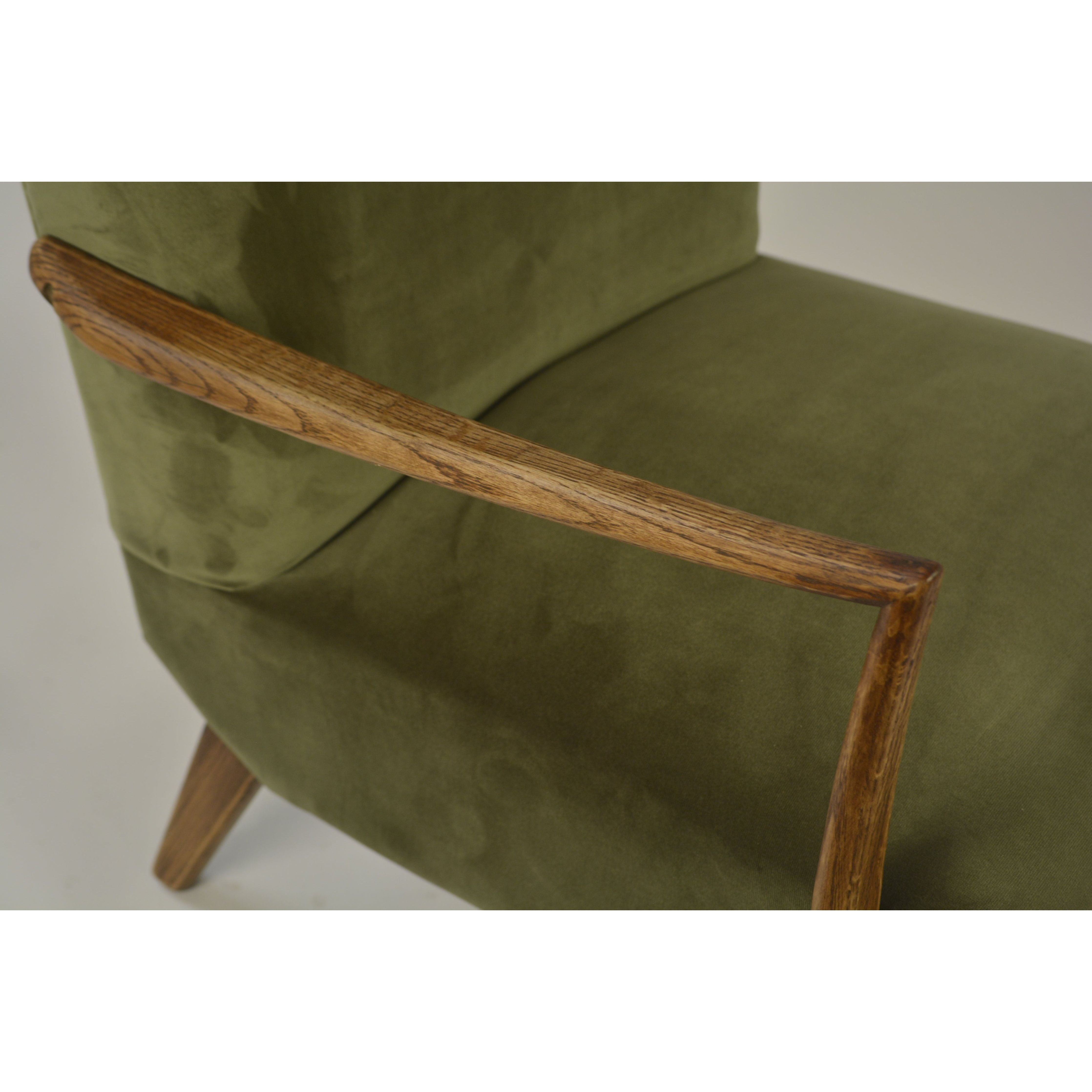 Shop sofas and discover refinishing services in the Boston area. MegMade designs has been featured in New York Times for their transitional cabin home design style. Visit the MegMade store in the Lake Bluff - Chicago area.