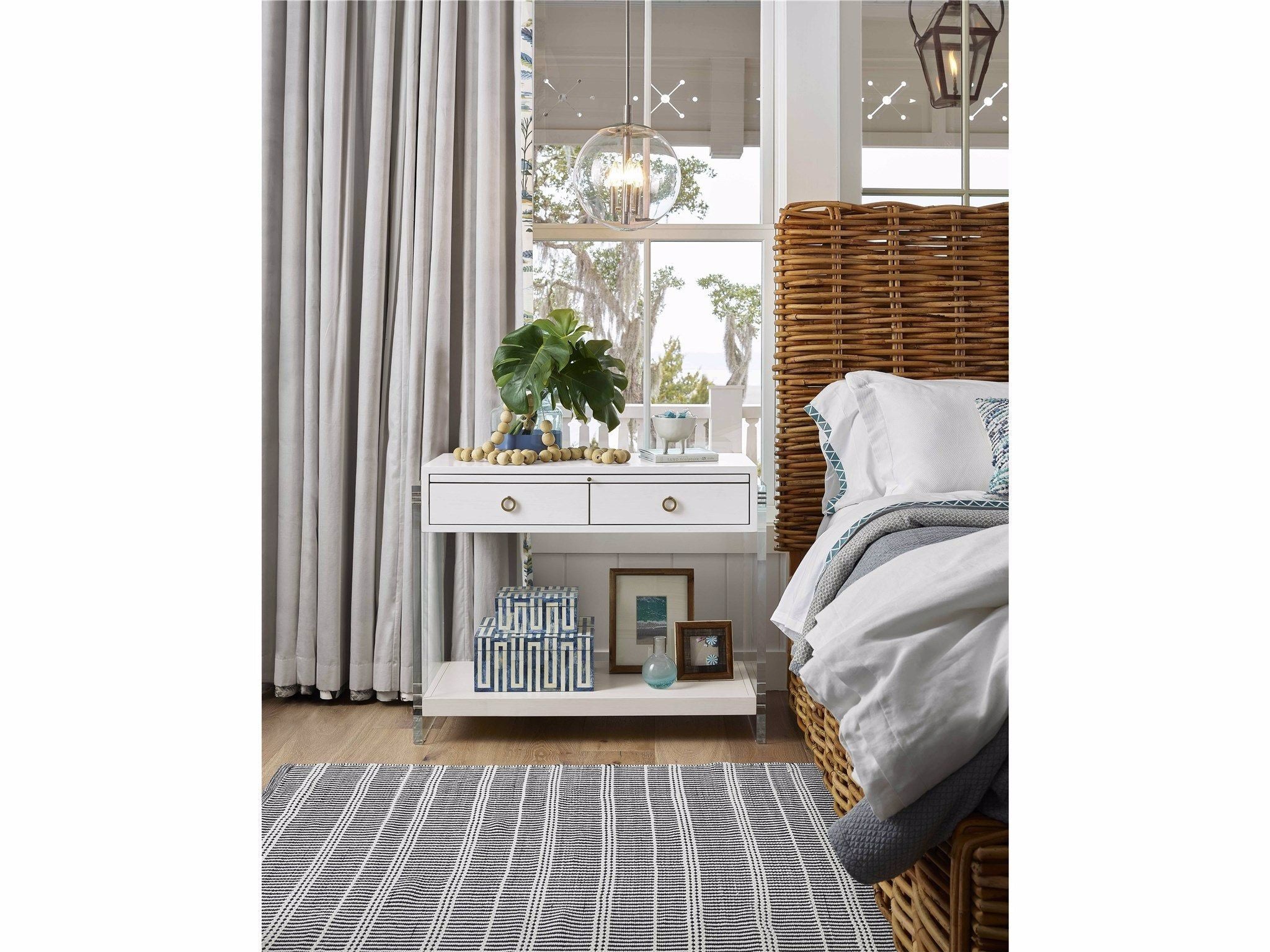 Shop artwork and discover new construction services in the Lincoln Park area. MegMade designs has been featured in Renovation Goldmine for their modern traditional cabin home design style. Visit the MegMade store in the Glen Ellyn - Chicago area.