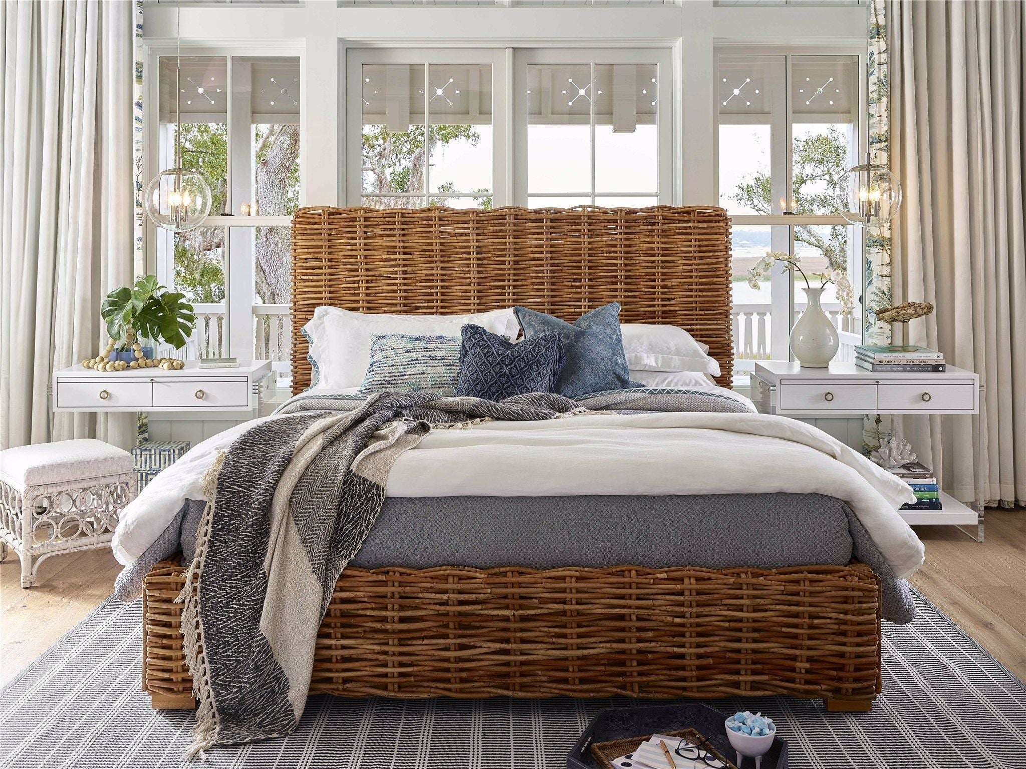 Shop buffets and discover room and home design services in the Indianapolis area. MegMade designs has been featured in DIY magazine for their minimalist farmhouse home design style. Visit the MegMade store in the Lake Bluff - Chicago area.