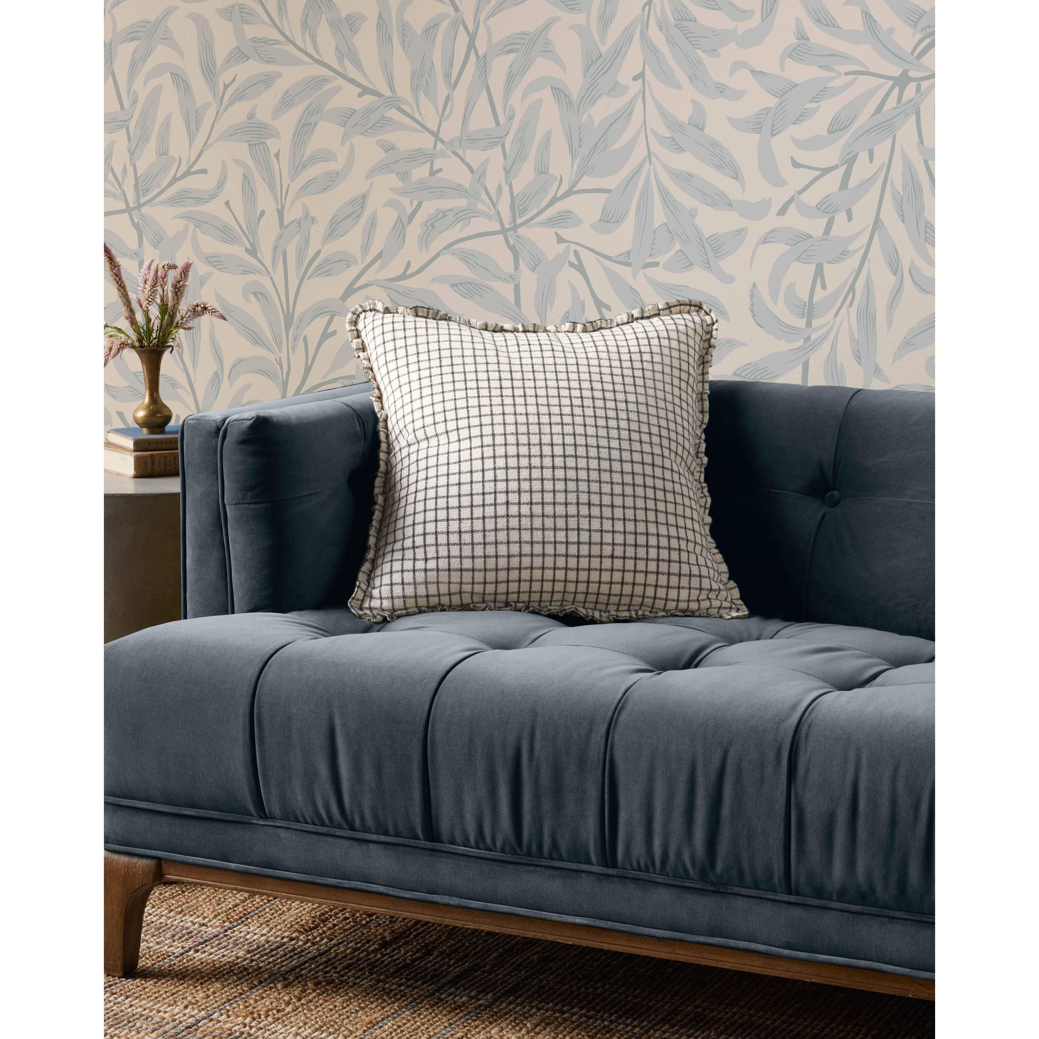 Shop buffets and discover room design services in the Seattle area. MegMade designs has been featured in Better Home and Gardens for their minimalist cape cod home design style. Visit the MegMade store in the Lake Forest - Chicago area.