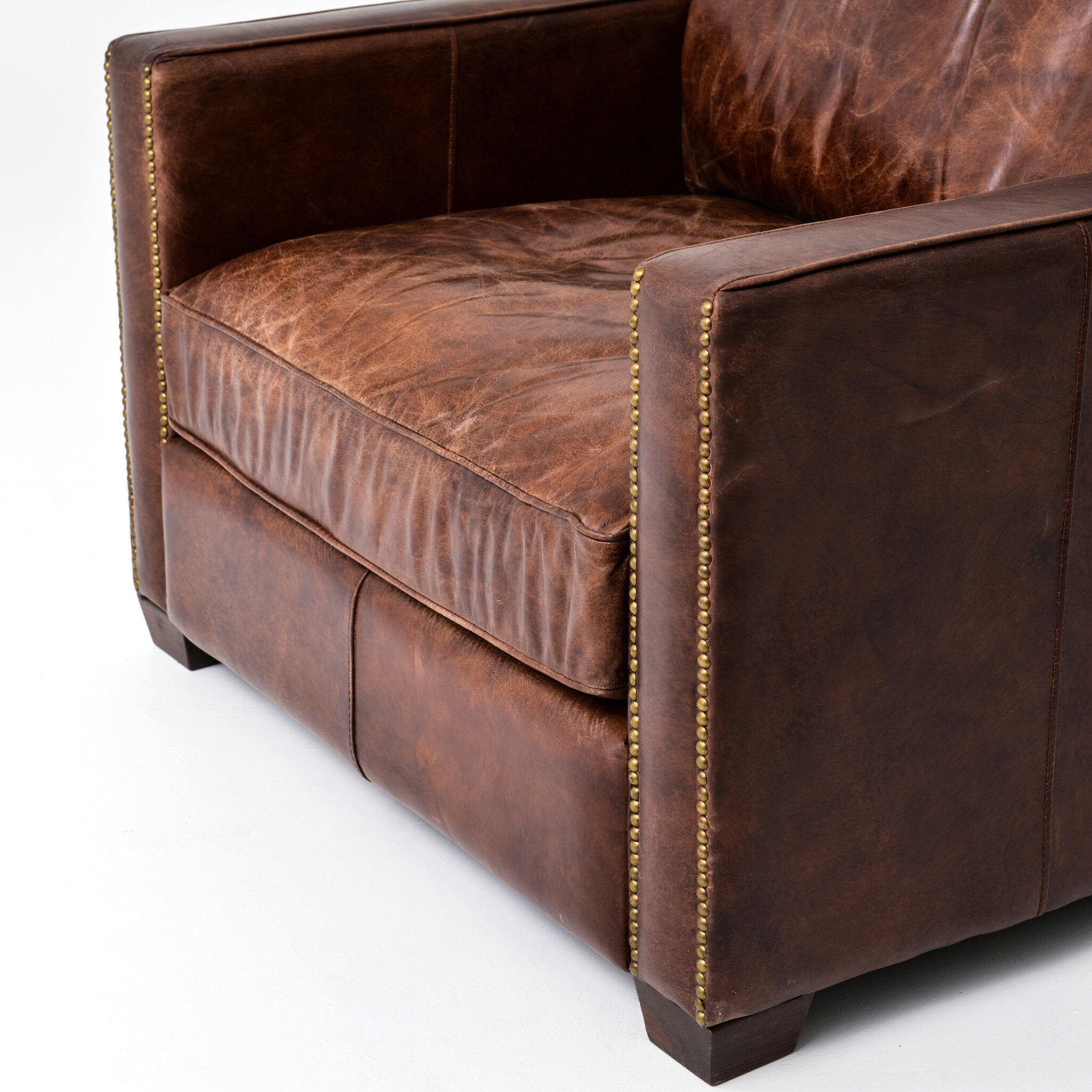 Shop credenzas and discover remodeling services in the Arlington Heights area. MegMade designs has been featured in Wall Street Journal for their high end cabin home design style. Visit the MegMade store in the Glen Ellyn - Chicago area.