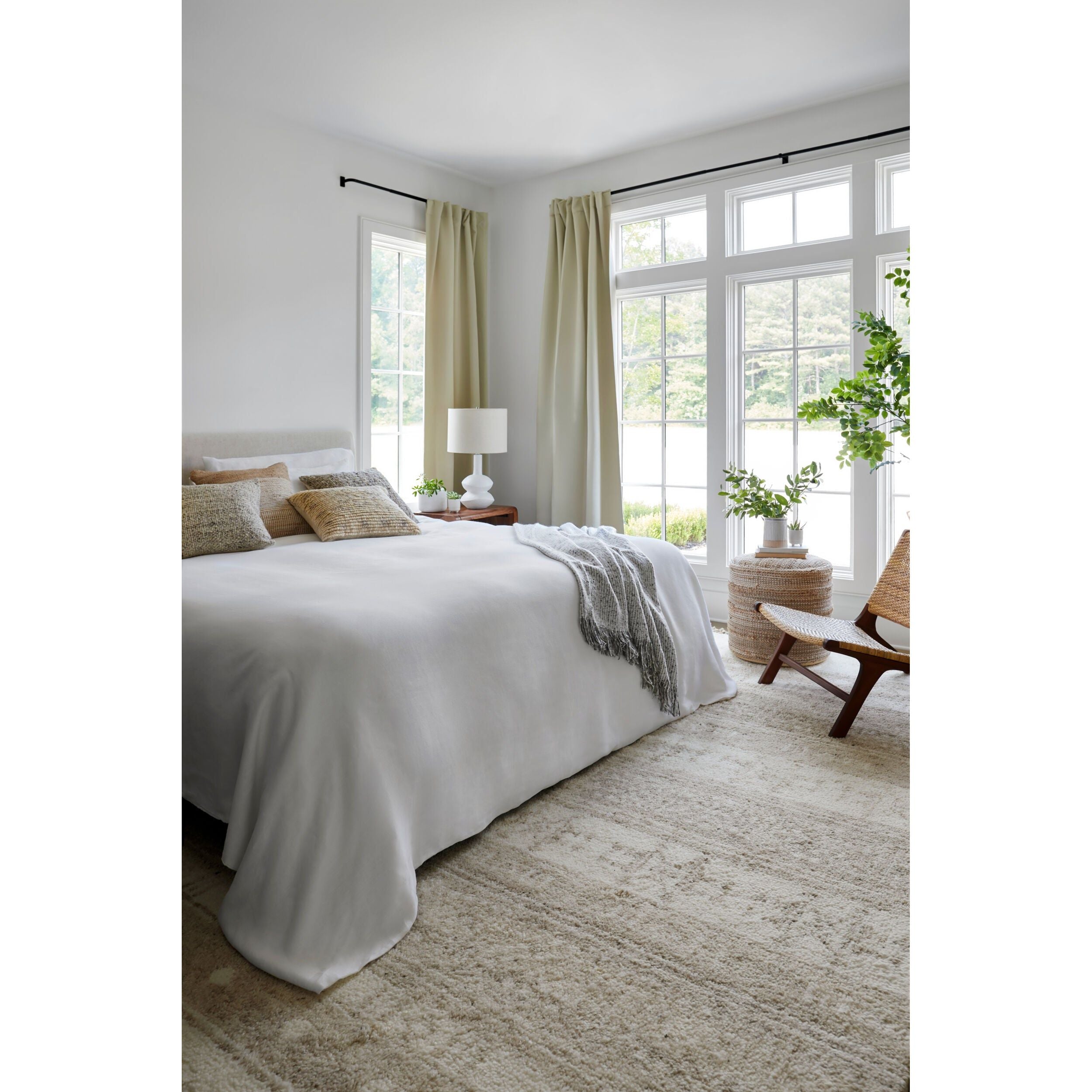 Shop chairs and discover refinishing services in the Charlotte North Carolina area. MegMade designs has been featured in Better Home and Gardens for their quirky mid-century modern home design style. Visit the MegMade store in the Arlington Heights - Chicago area.