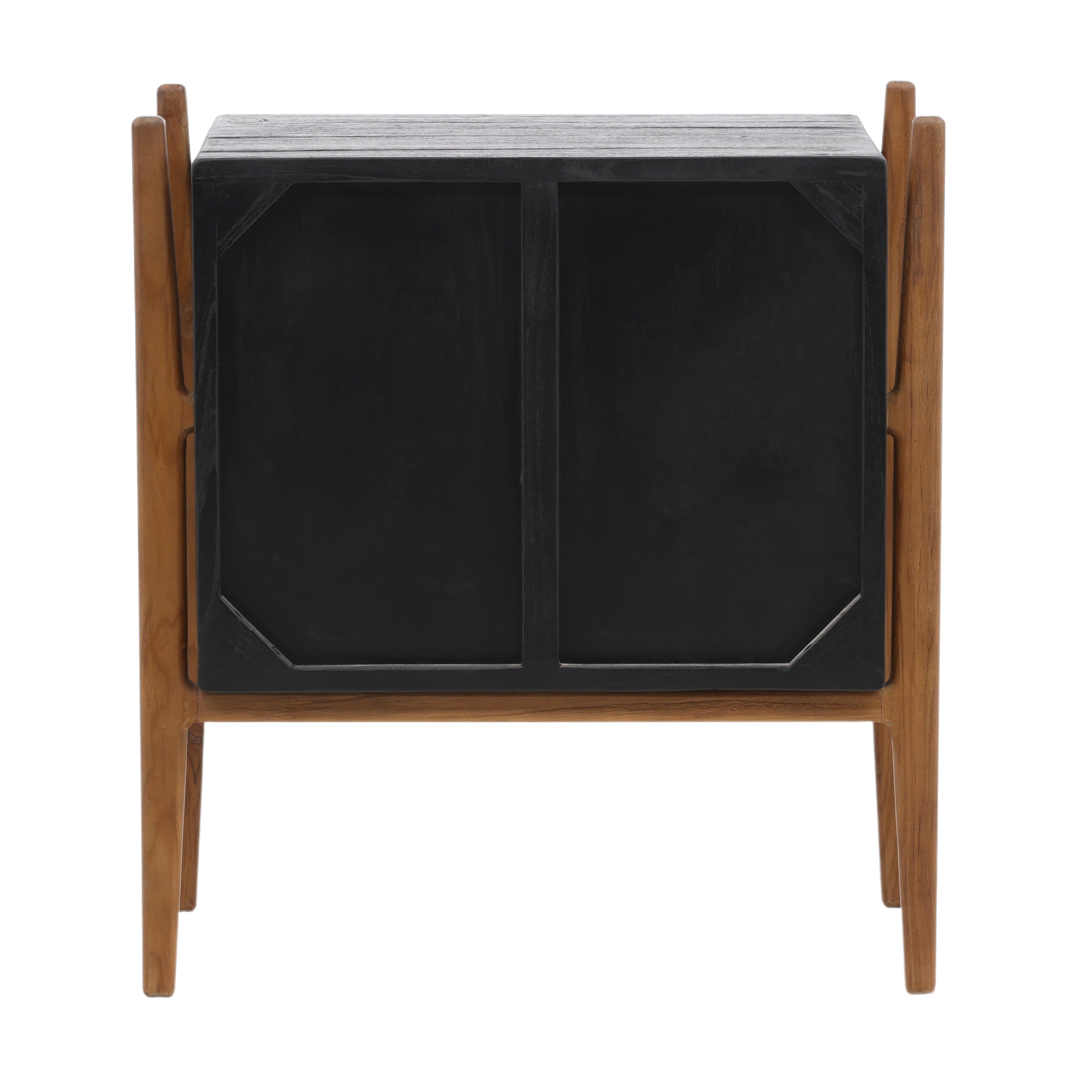 Shop furniture and discover remodeling services in the Lincoln Park area. MegMade designs has been featured in Wall Street Journal for their granny chic farmhouse living room home design style. Visit the MegMade store in the St Joseph - Chicago area.