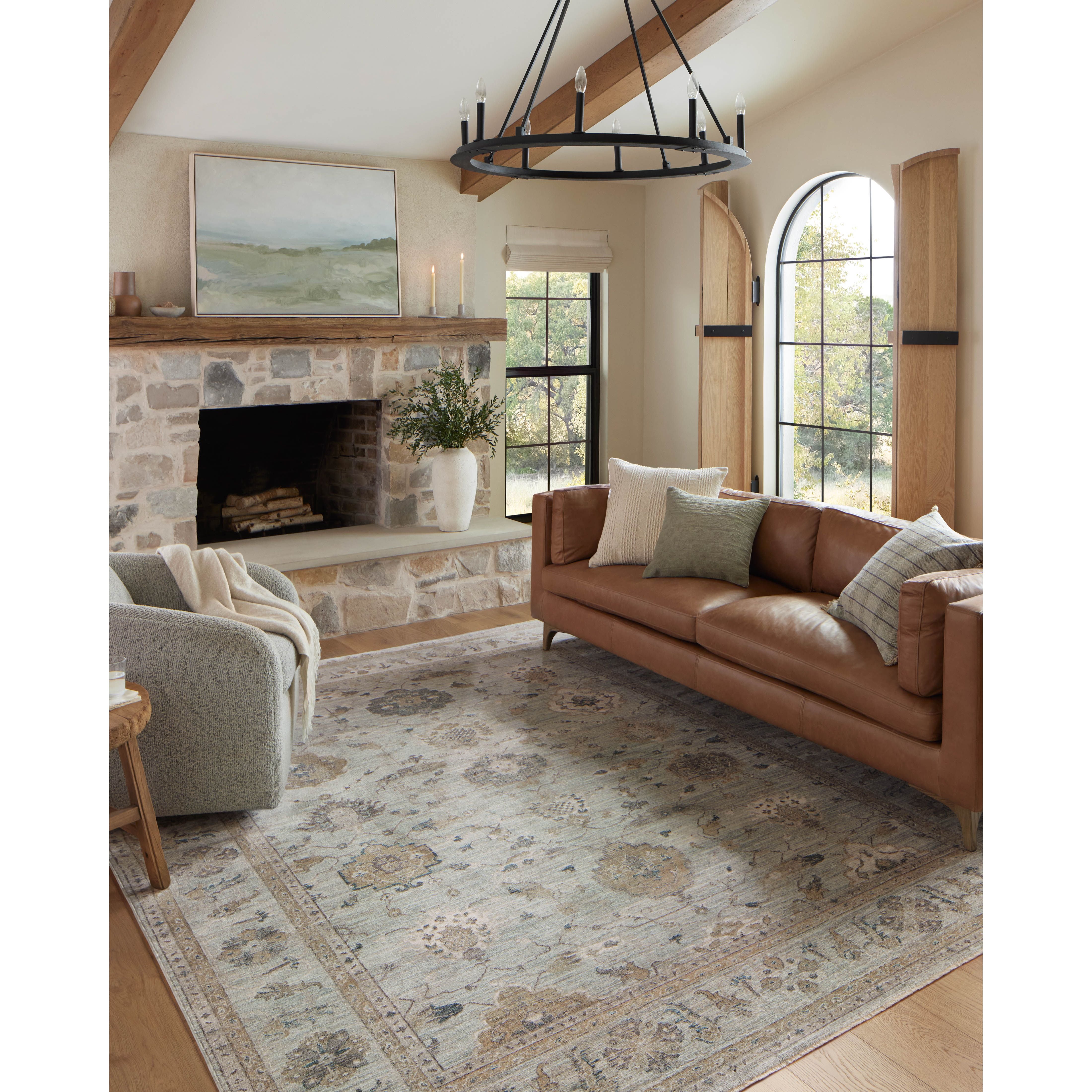 Shop cabinets and discover interior design services in the Schaumburg area. MegMade designs has been featured in DIY magazine for their cheerful bungalow home design style. Visit the MegMade store in the Glencoe - Chicago area.