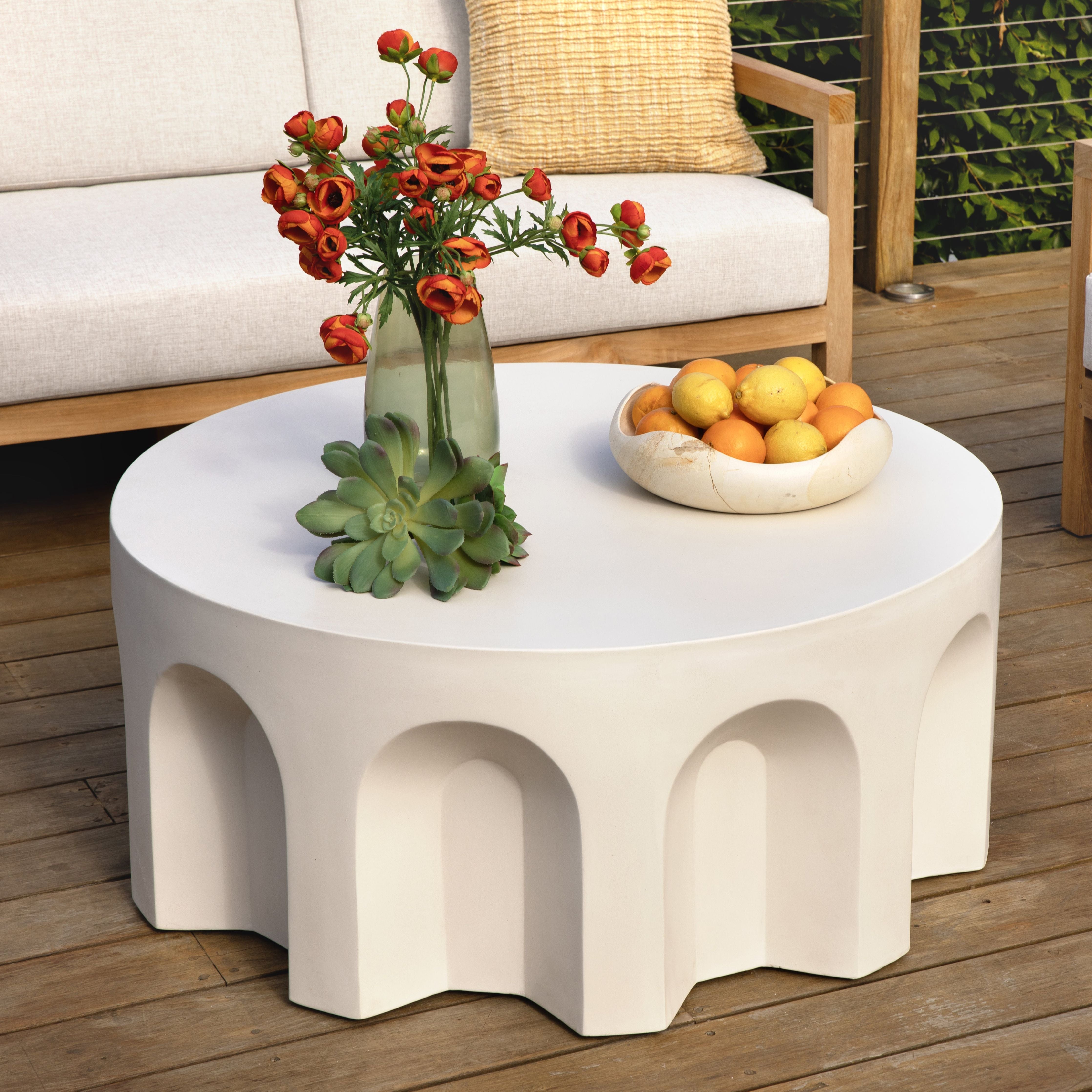 Shop sofas and discover furniture makeover services services in the Schaumburg area. MegMade designs has been featured in HGTV television for their one-of-a-kind bungalow home design style. Visit the MegMade store in the Streeterville - Chicago area.