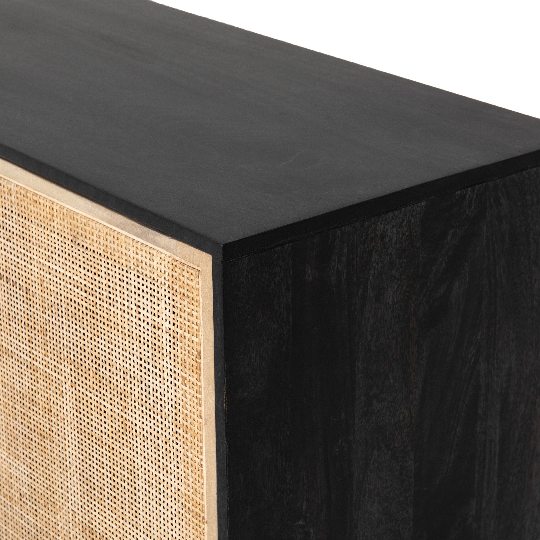 Shop cabinets and discover room design services in the Washington DC area. MegMade designs has been featured in HGTV television for their repurposed bungalow home design style. Visit the MegMade store in the Lake Forest - Chicago area.