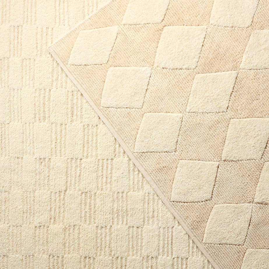 Shop credenzas and discover room and home design services in the Indianapolis area. MegMade designs has been featured in Architectural Digest for their modern traditional cape cod home design style. Visit the MegMade store in the Culver - Chicago area.