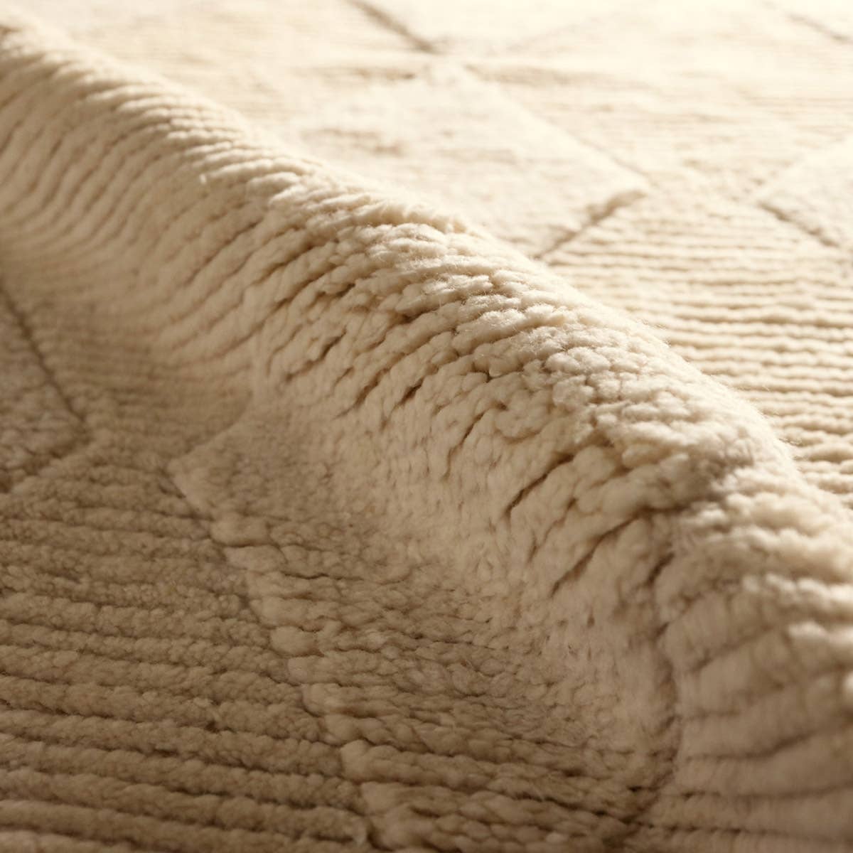 Shop cabinets and discover furniture makeover services services in the Charleston area. MegMade designs has been featured in Better Home and Gardens for their vintage before / after home design style. Visit the MegMade store in the Gold Coast - Chicago area.