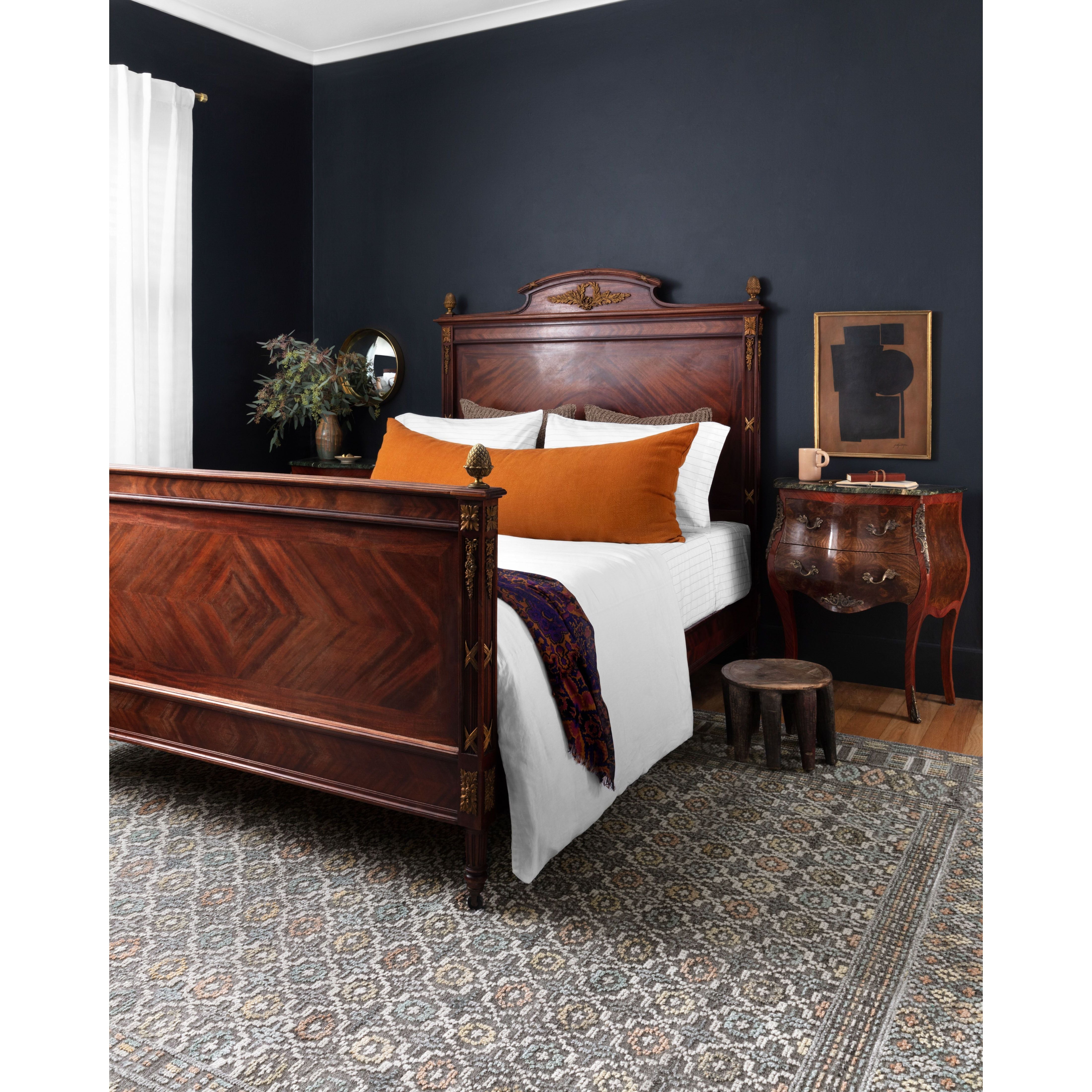 Shop furniture and discover room and home design services in the Los Angeles area. MegMade designs has been featured in HGTV television for their repurposed painted furniture home design style. Visit the MegMade store in the Lakeview - Chicago area.