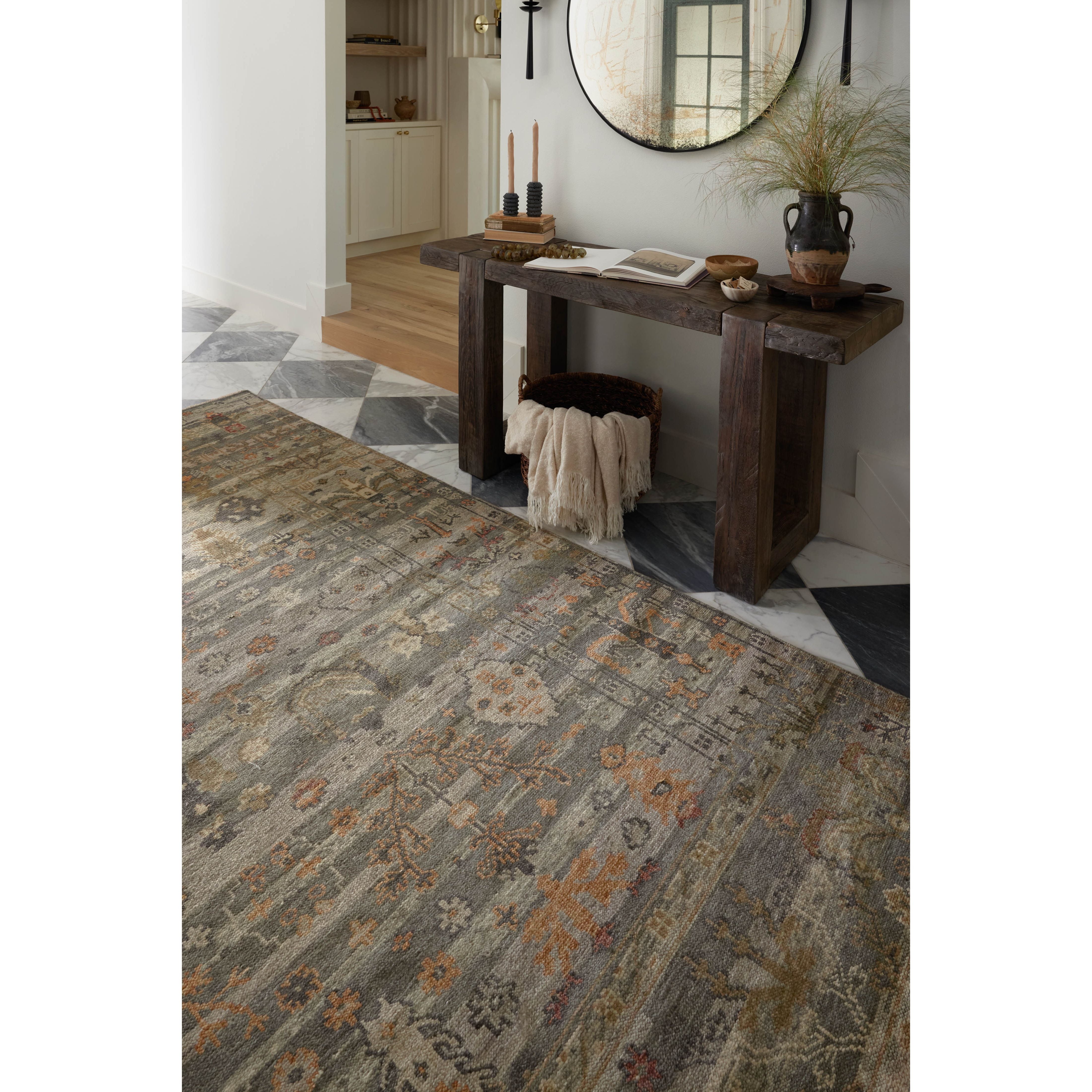 Shop credenzas and discover new construction services in the Schaumburg area. MegMade designs has been featured in DIY magazine for their refinished farmhouse home design style. Visit the MegMade store in the Fishers - Chicago area.