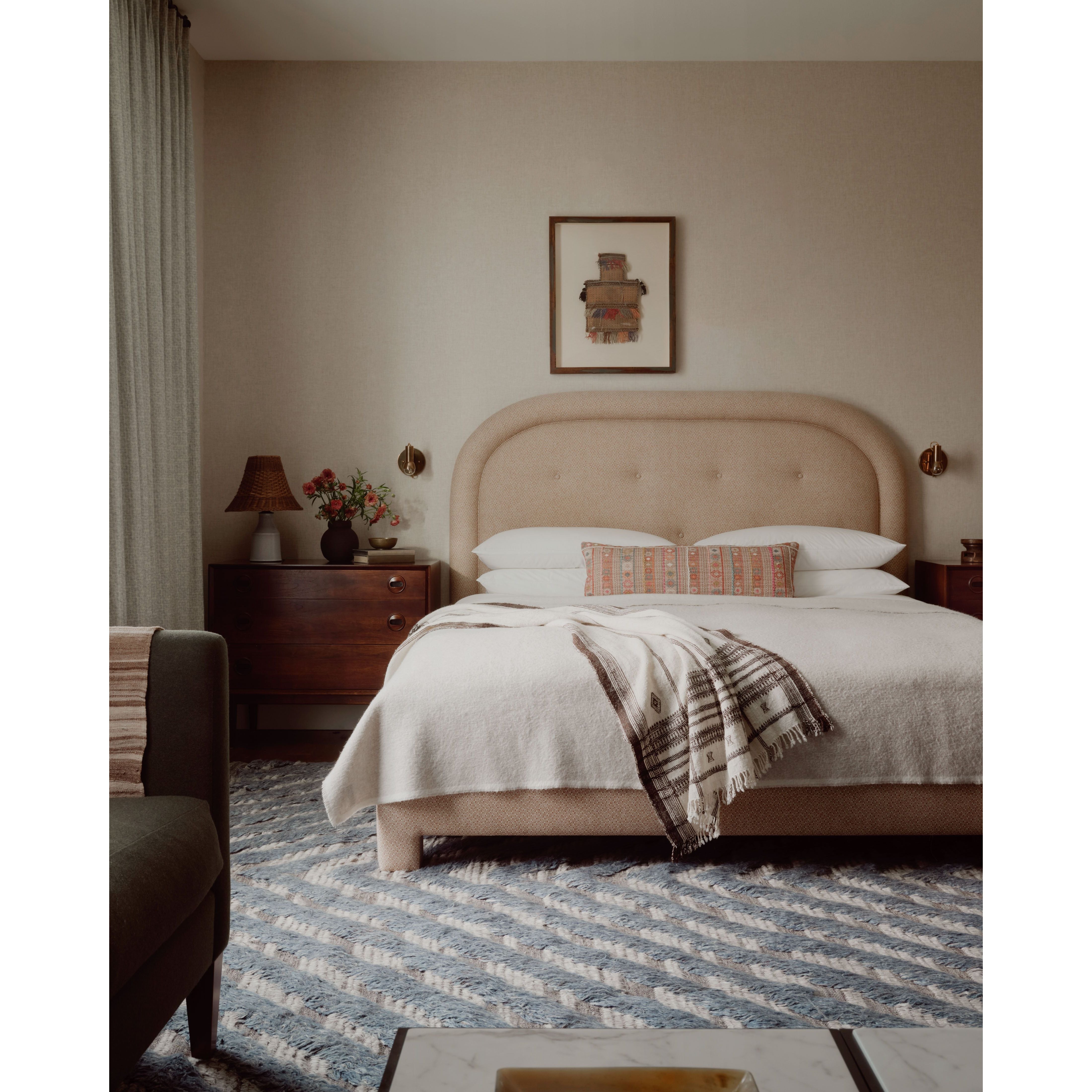 Shop sofas and discover room design services in the Des Moines area. MegMade designs has been featured in Better Home and Gardens for their custom victorian home design style. Visit the MegMade store in the Fishers - Chicago area.