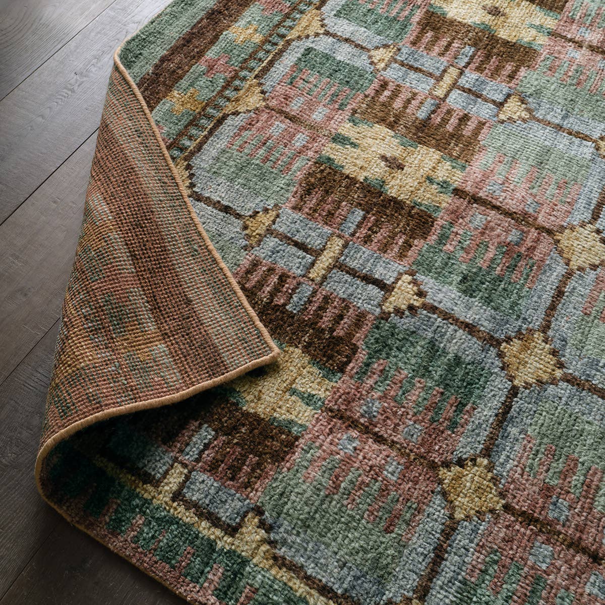 Shop artwork and discover new construction services in the Chicago area. MegMade designs has been featured in Better Home and Gardens for their eclectic tudor home design style. Visit the MegMade store in the South Port - Chicago area.