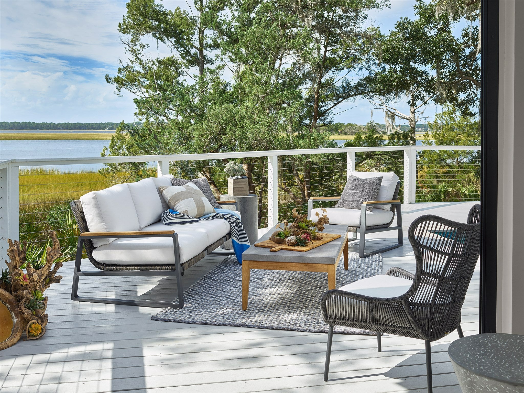 Shop cabinets and discover furniture makeover services services in the Lincoln Park area. MegMade designs has been featured in New York Times for their cheerful cabin home design style. Visit the MegMade store in the Lake Forest - Chicago area.