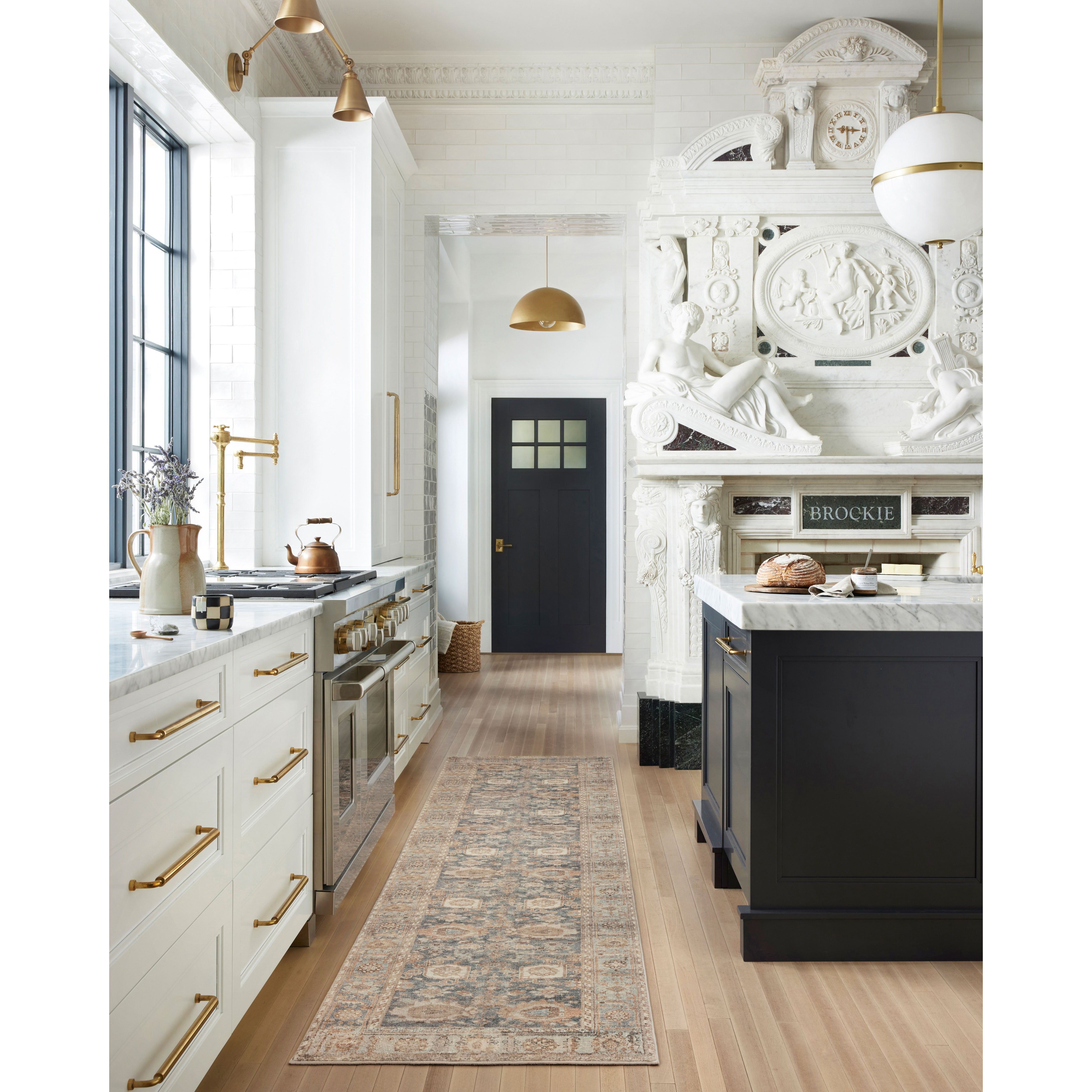 Shop buffets and discover room design services in the Evanston area. MegMade designs has been featured in Wall Street Journal for their high end craftsman home design style. Visit the MegMade store in the Lake Bluff - Chicago area.