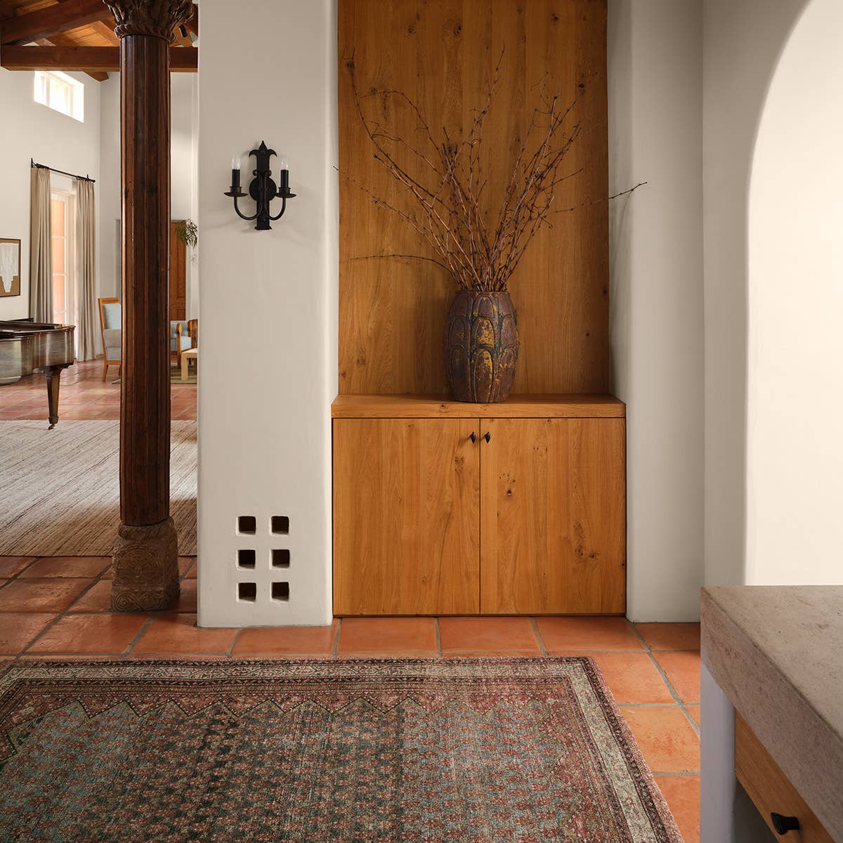 Shop chandeliers and discover refinishing services in the San Diego area. MegMade designs has been featured in HGTV television for their vintage before / after home design style. Visit the MegMade store in the South Loop - Chicago area.