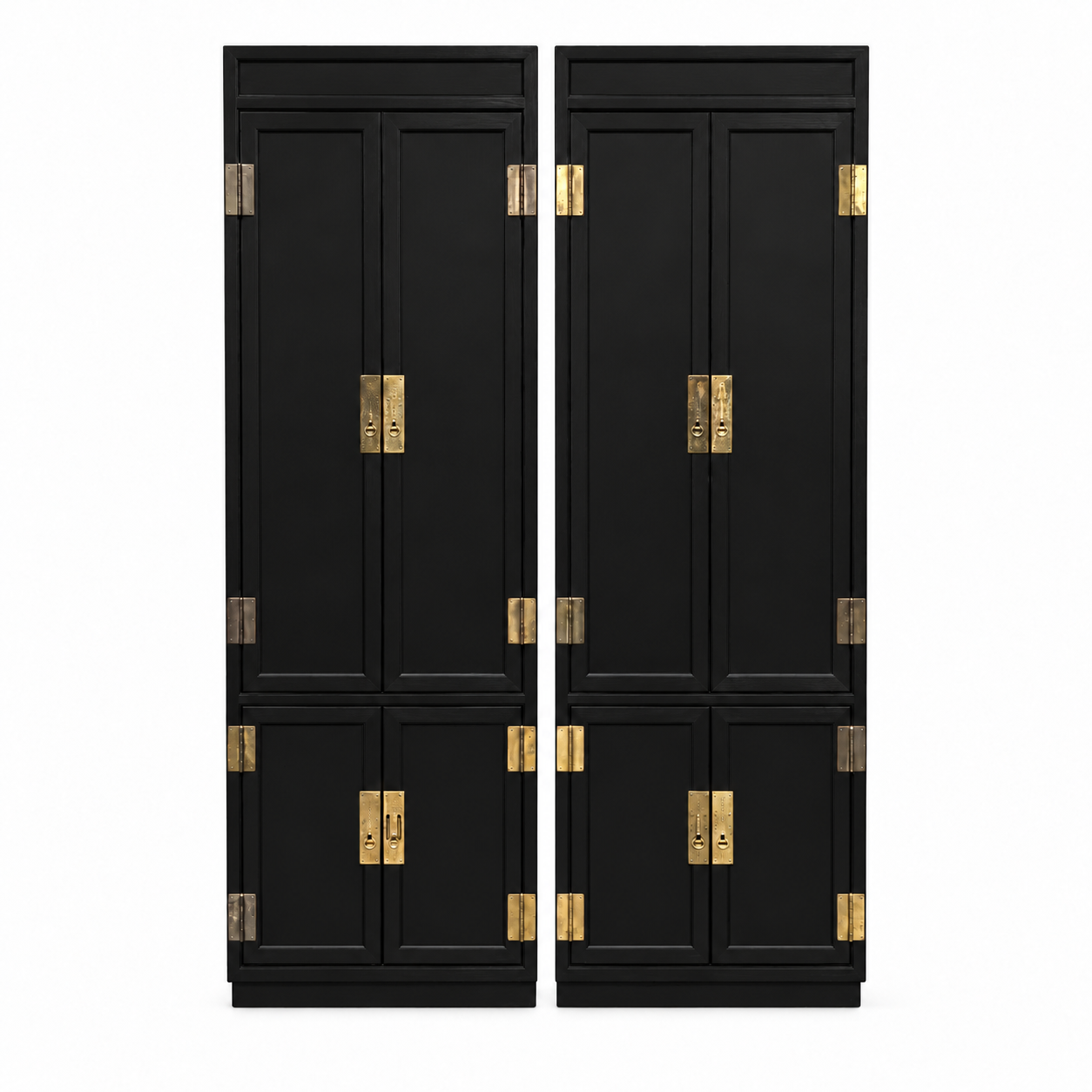 08219 Henredon two-piece vintage hutch set — Black