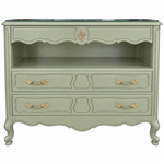 Drexel vintage dresser #08985 — avery