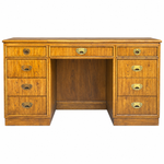 Vintage desk #09012 — 09012 straight on