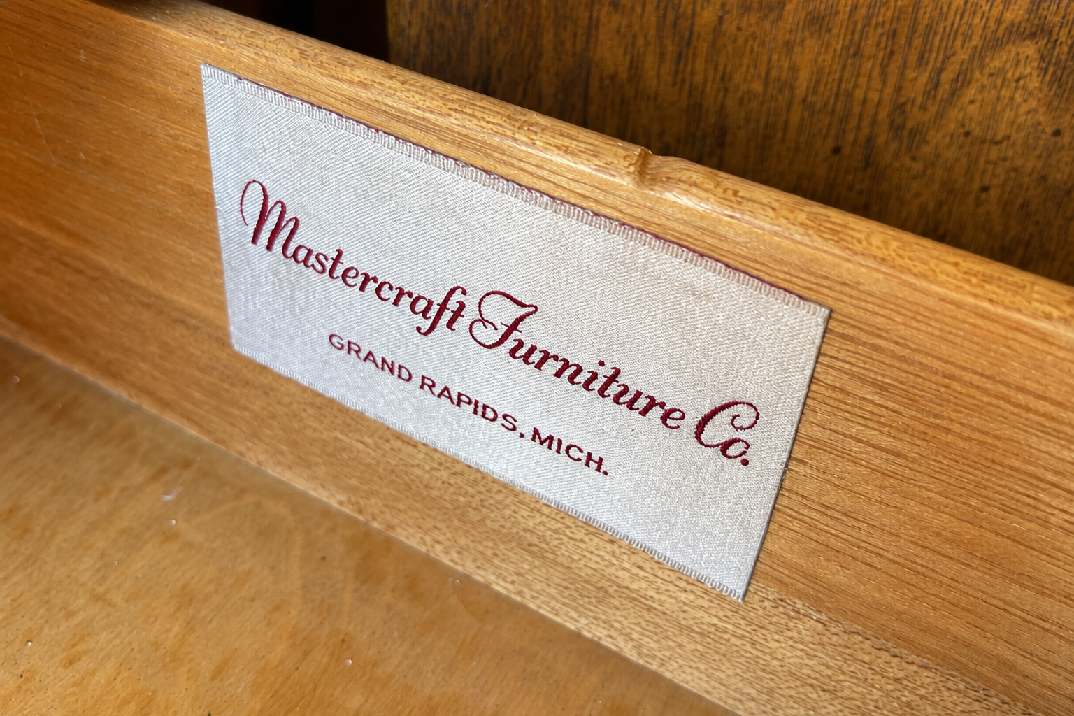 Vintage Mastercraft cabinet #09020 — original maker label