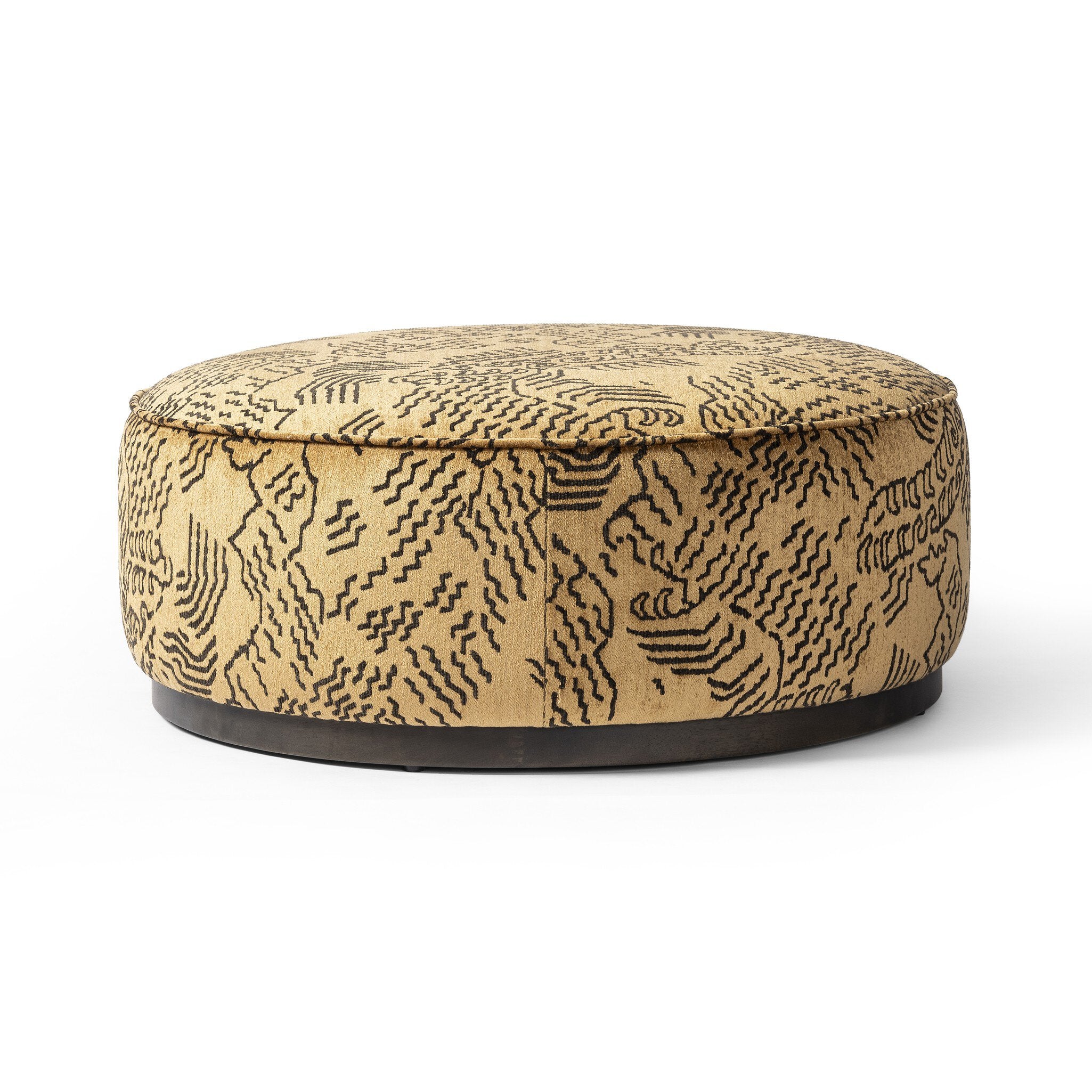 Shop sofas and discover remodeling services in the Chicago area. MegMade designs has been featured in Renovation Goldmine for their cheerful bungalow home design style. Visit the MegMade store in the Wrigleyville - Chicago area.