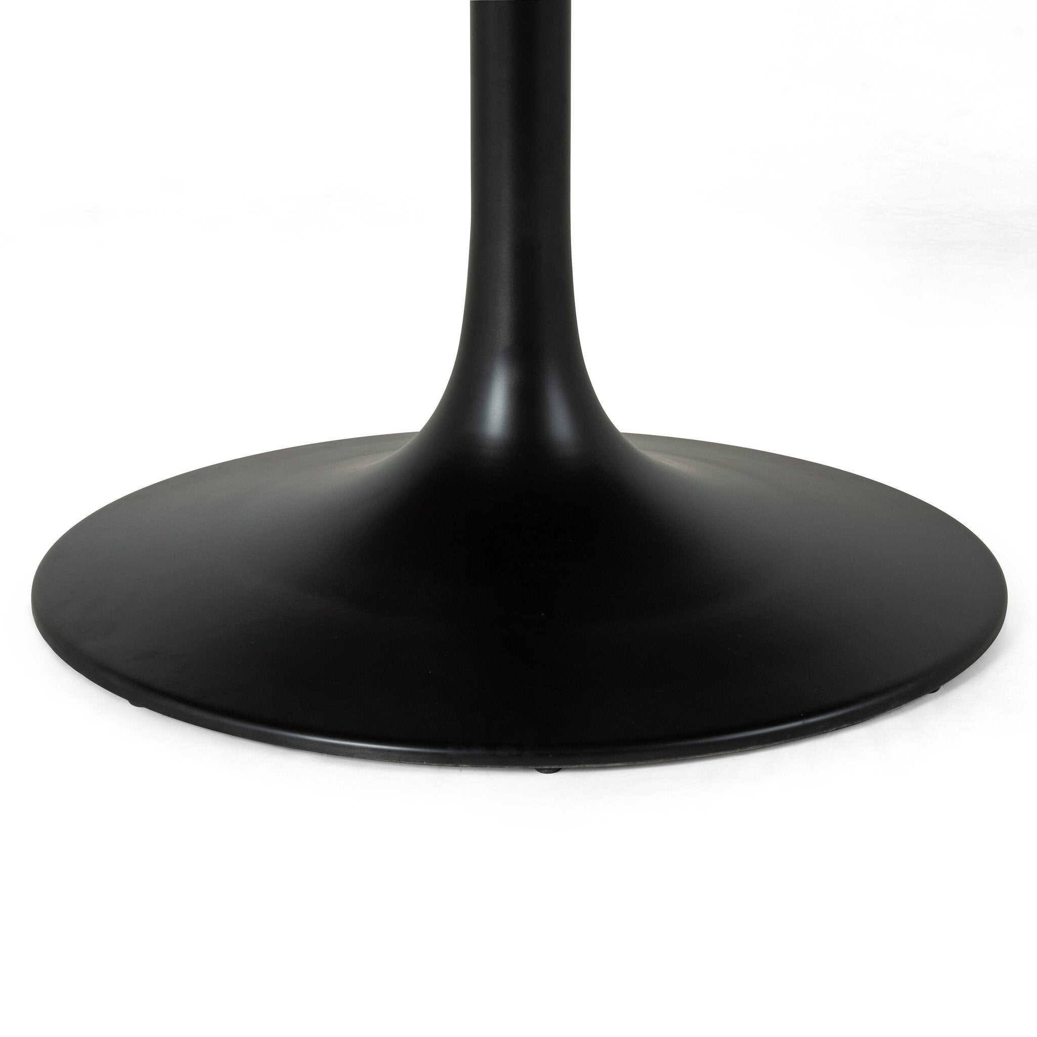 Shop furniture and discover refinishing services in the Arlington Heights area. MegMade designs has been featured in New York Times for their lacquered victorian home design style. Visit the MegMade store in the Andersonville - Chicago area.