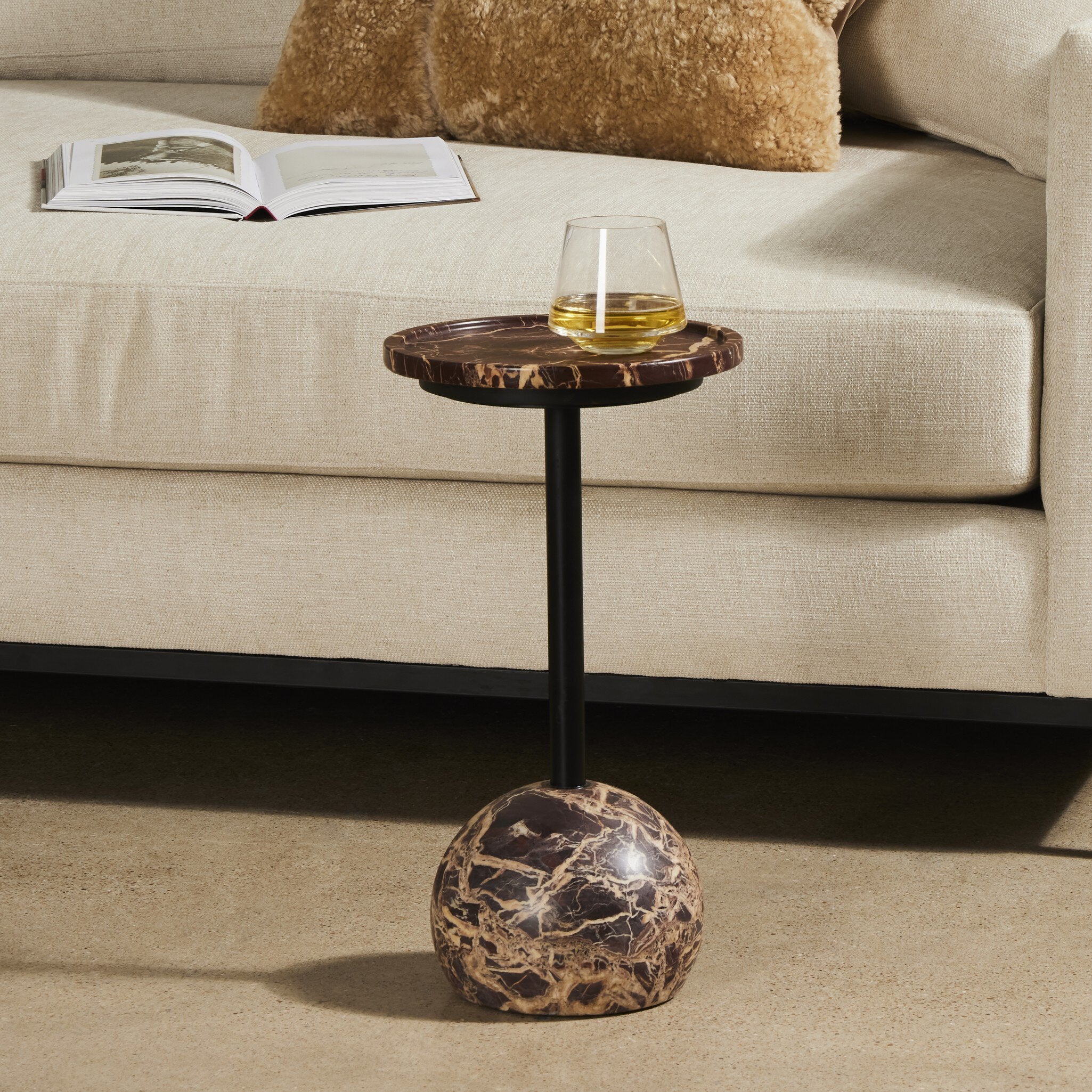 Shop furniture and discover room and home design services in the San Francisco area. MegMade designs has been featured in Renovation Goldmine for their cheerful before / after home design style. Visit the MegMade store in the Lincoln Park - Chicago area.