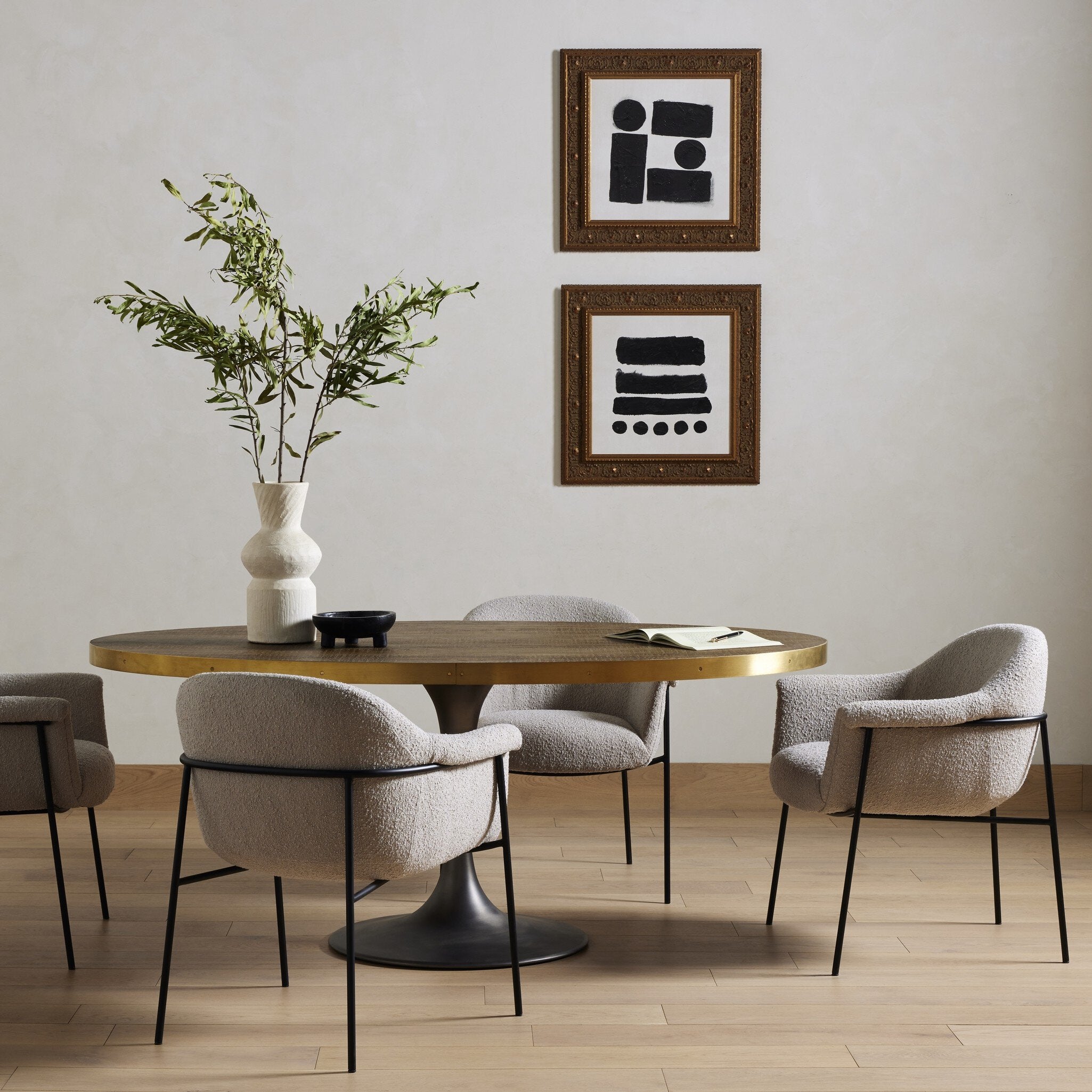 Shop sofas and discover room and home design services in the Los Angeles area. MegMade designs has been featured in DIY magazine for their transitional bungalow home design style. Visit the MegMade store in the Arlington Heights - Chicago area.
