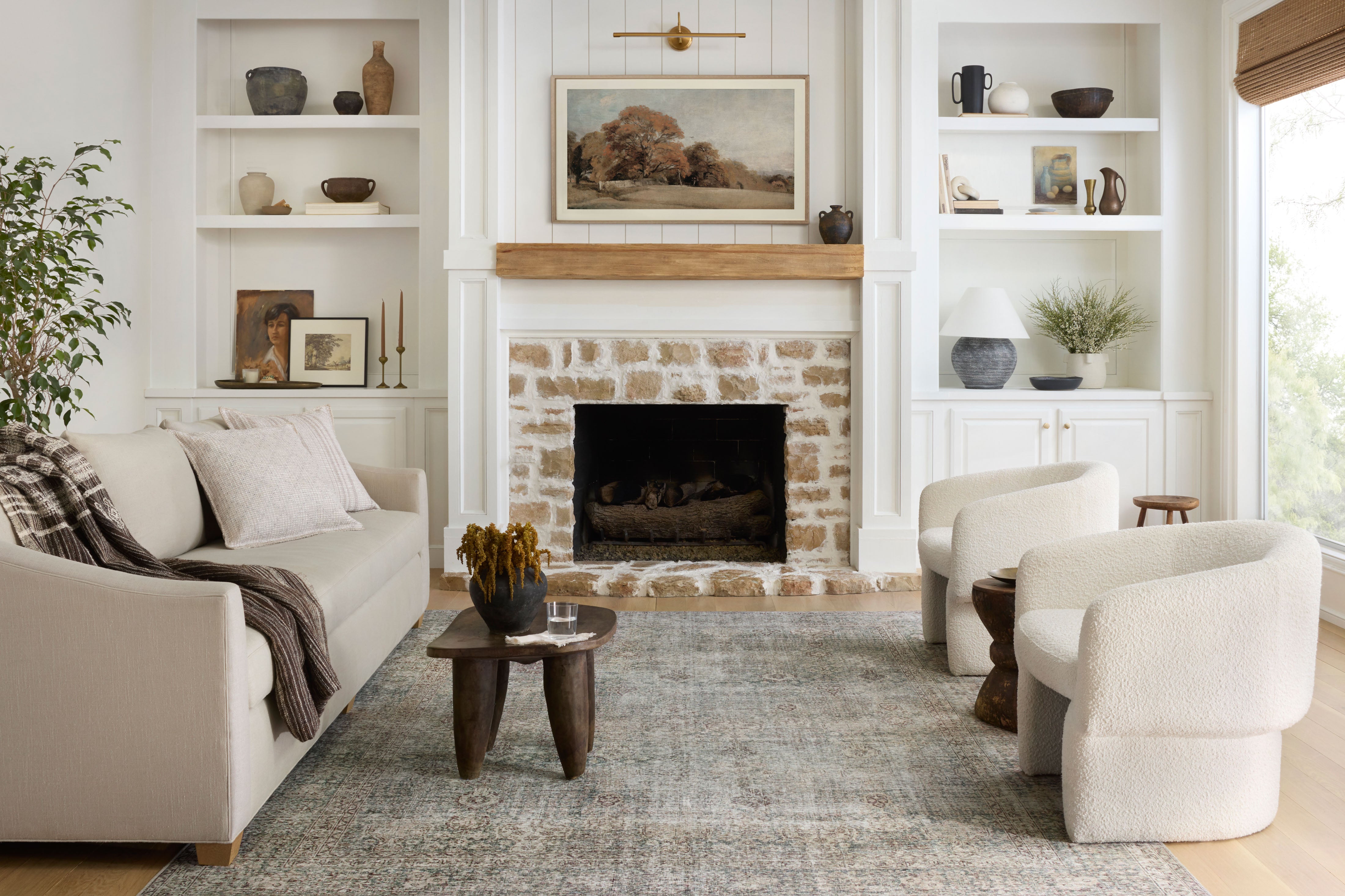 Shop chandeliers and discover furniture makeover services services in the Seattle area. MegMade designs has been featured in HGTV television for their vintage craftsman home design style. Visit the MegMade store in the Evanston - Chicago area.