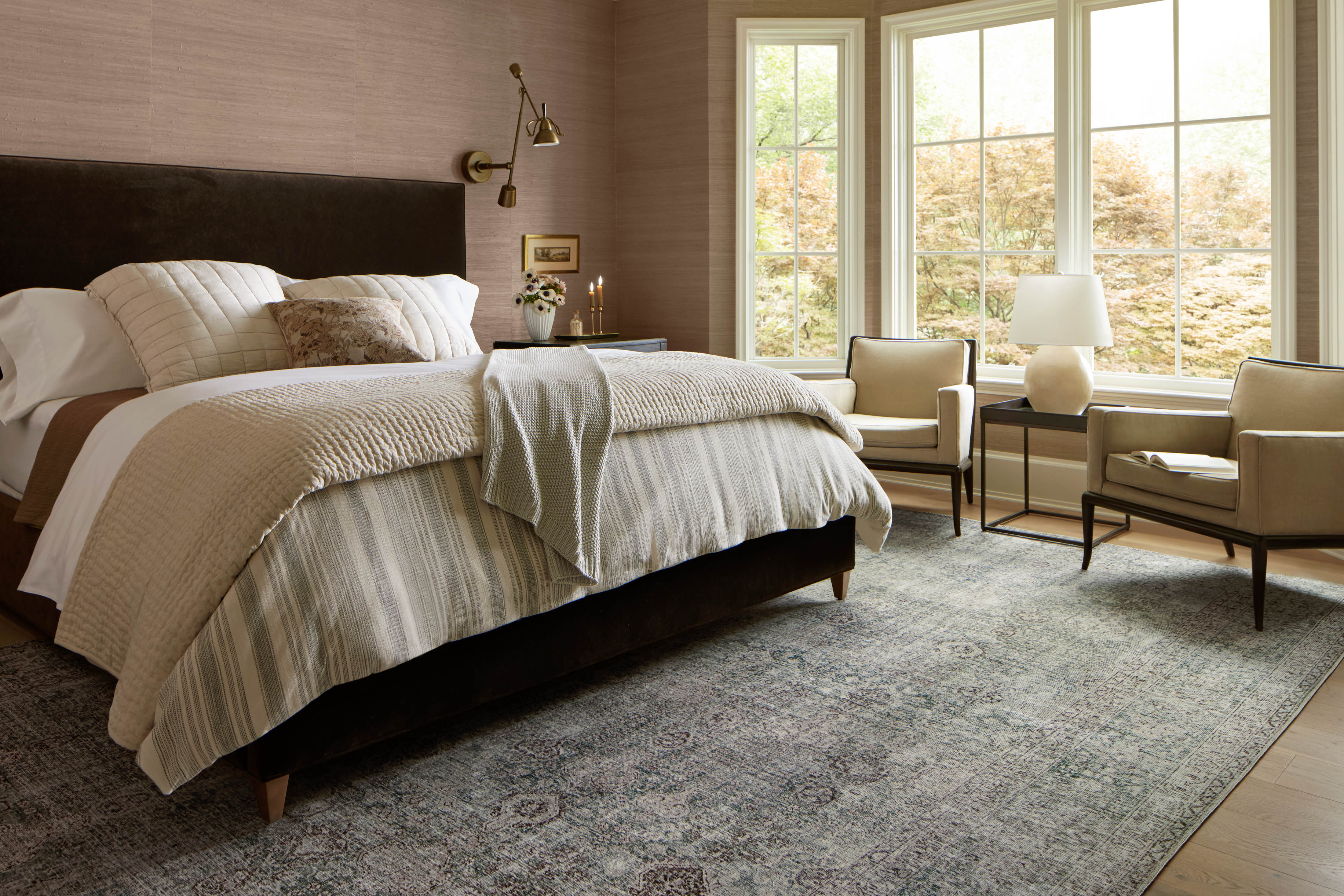 Shop chandeliers and discover new construction services in the Chicago Suburbs area. MegMade designs has been featured in DIY magazine for their coastal painted furniture home design style. Visit the MegMade store in the Riverside - Chicago area.