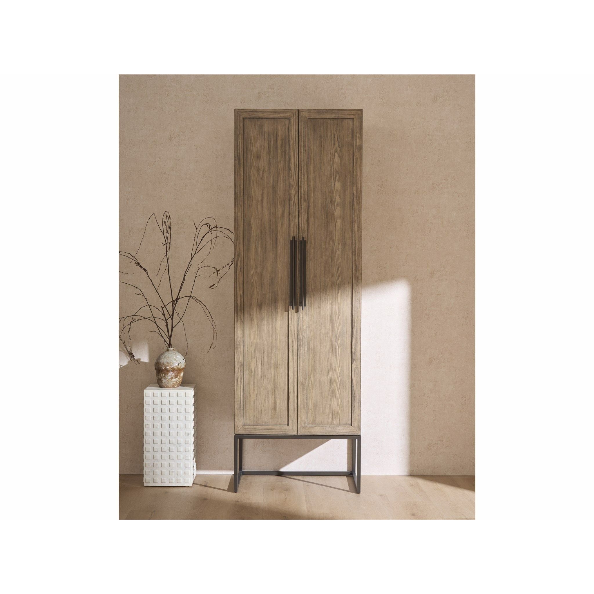Shop buffets and discover interior design services in the Nantucket area. MegMade designs has been featured in New York Times for their cheerful craftsman home design style. Visit the MegMade store in the Lake Forest - Chicago area.