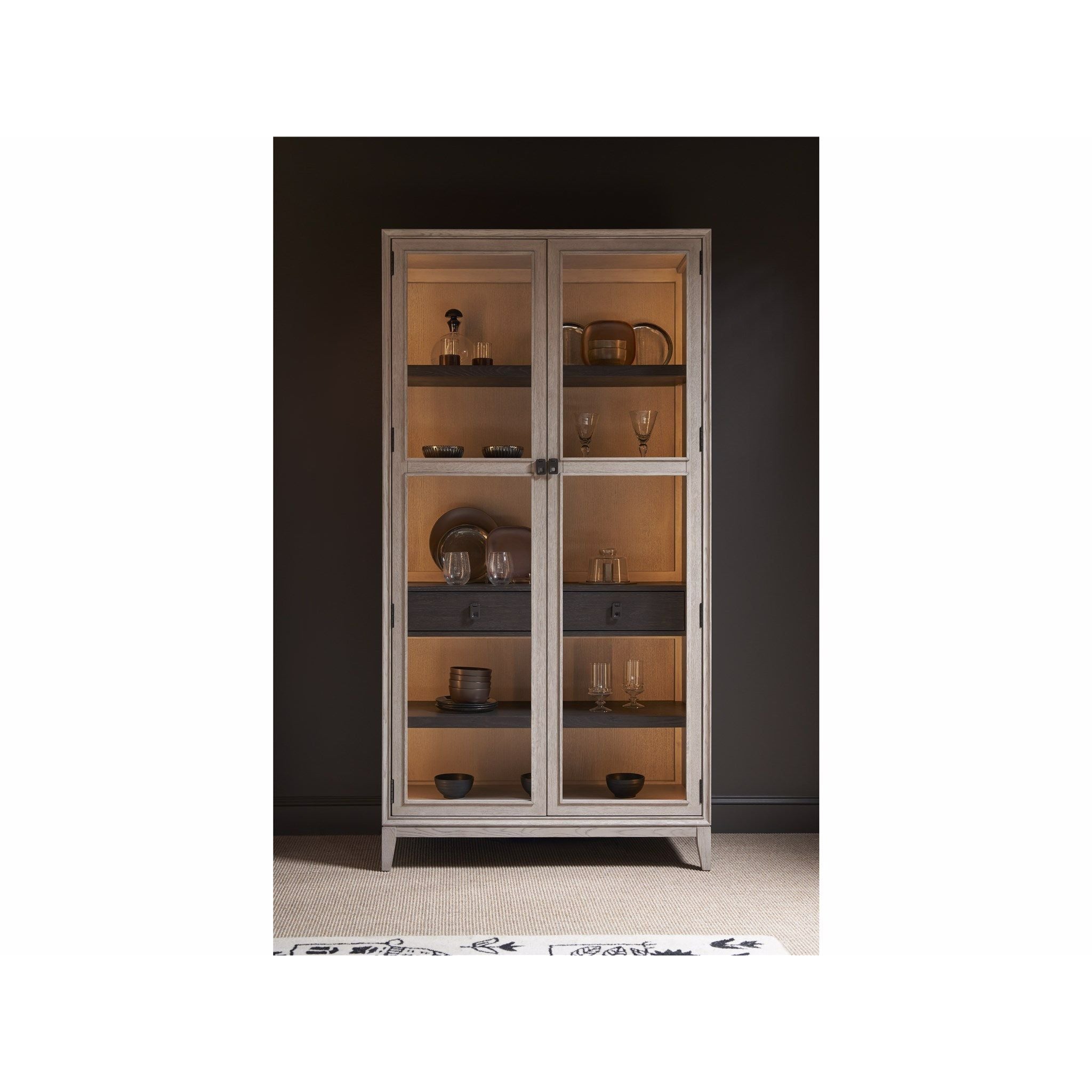 Shop artwork and discover remodeling services in the Nantucket area. MegMade designs has been featured in Renovation Goldmine for their vintage cottage home design style. Visit the MegMade store in the Libertyville - Chicago area.