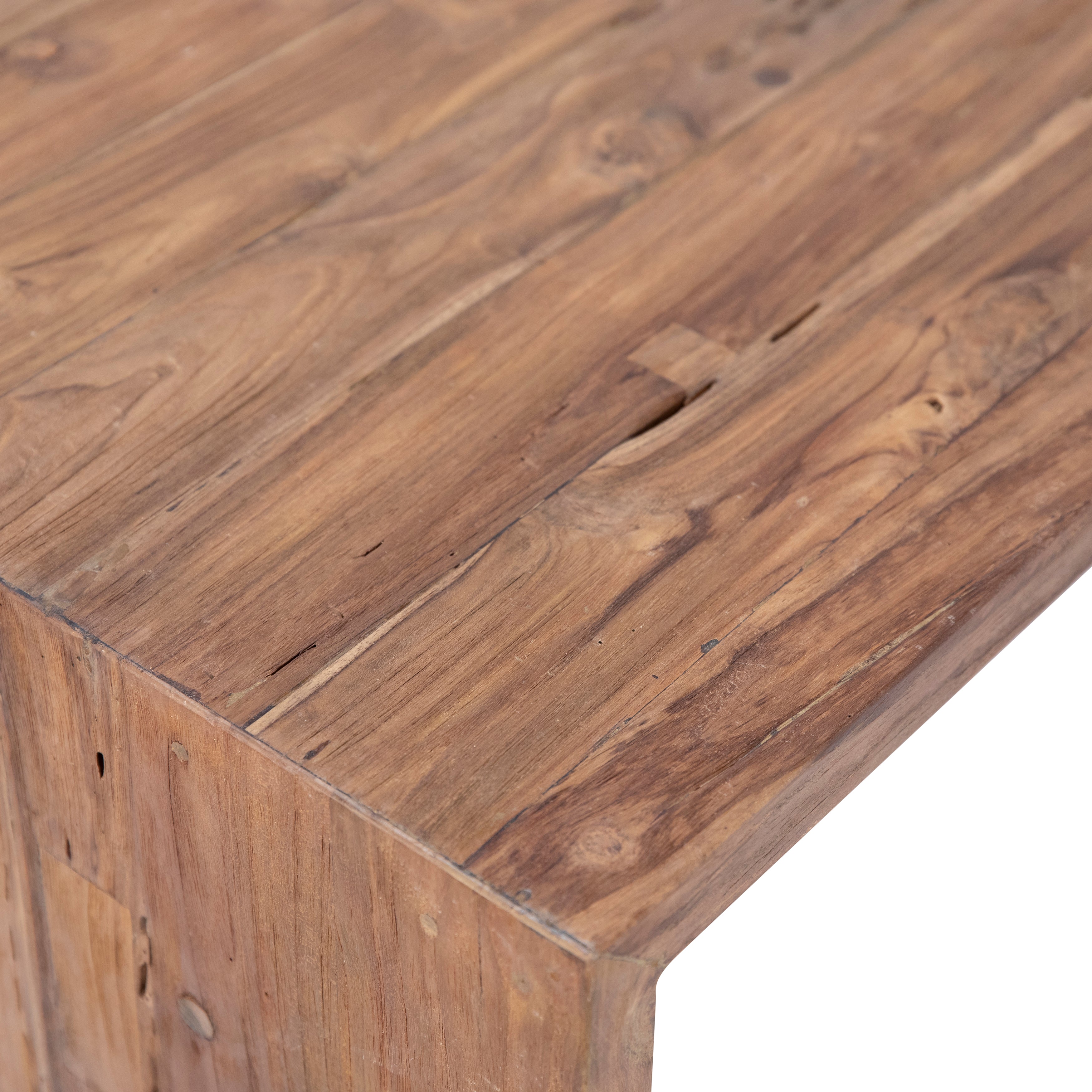 Shop buffets and discover furniture makeover services services in the Tampa area. MegMade designs has been featured in New York Times for their repurposed cottage home design style. Visit the MegMade store in the Lake Forest - Chicago area.