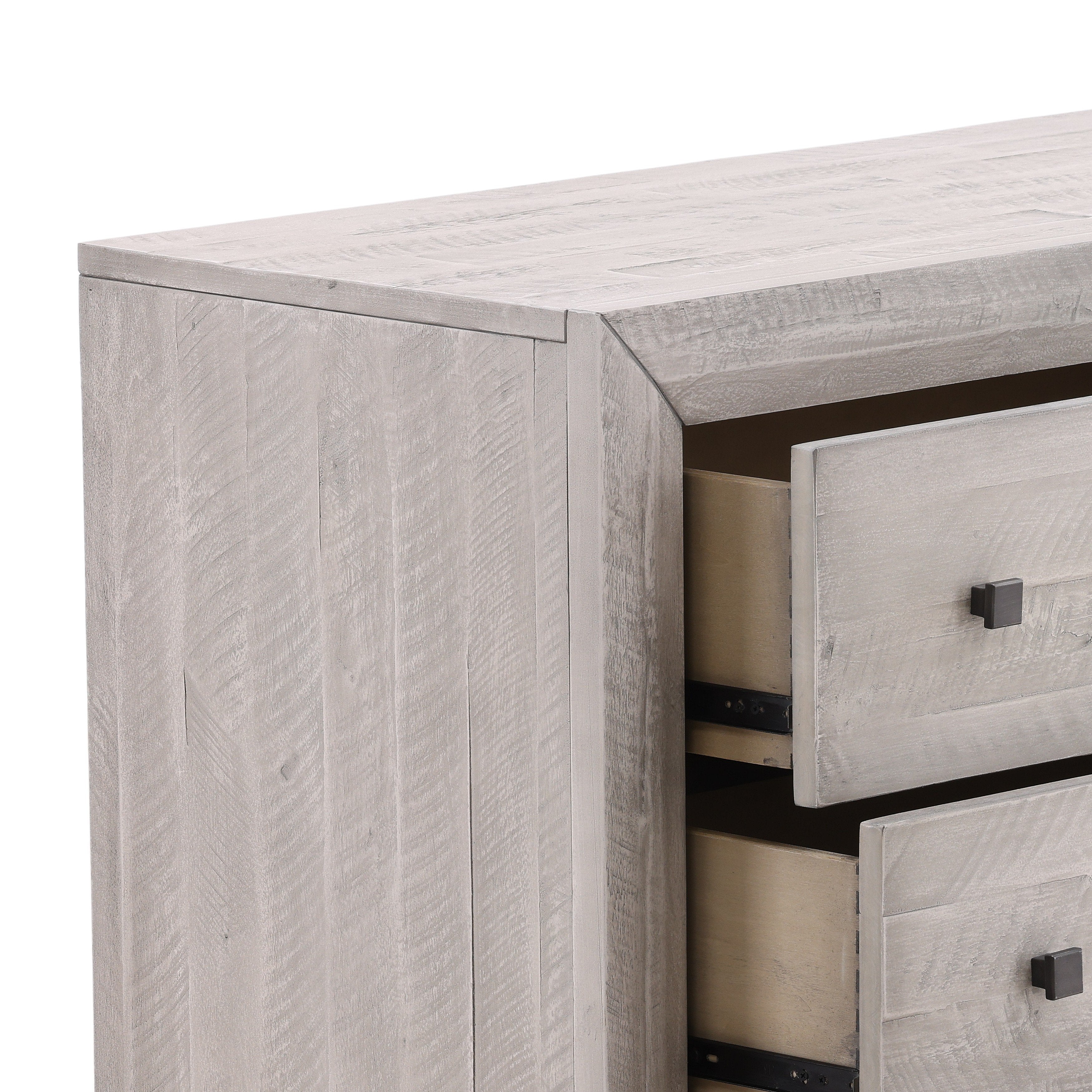 Shop cabinets and discover room and home design services in the Schaumburg area. MegMade designs has been featured in Wall Street Journal for their colorful before / after home design style. Visit the MegMade store in the Lake Forest - Chicago area.