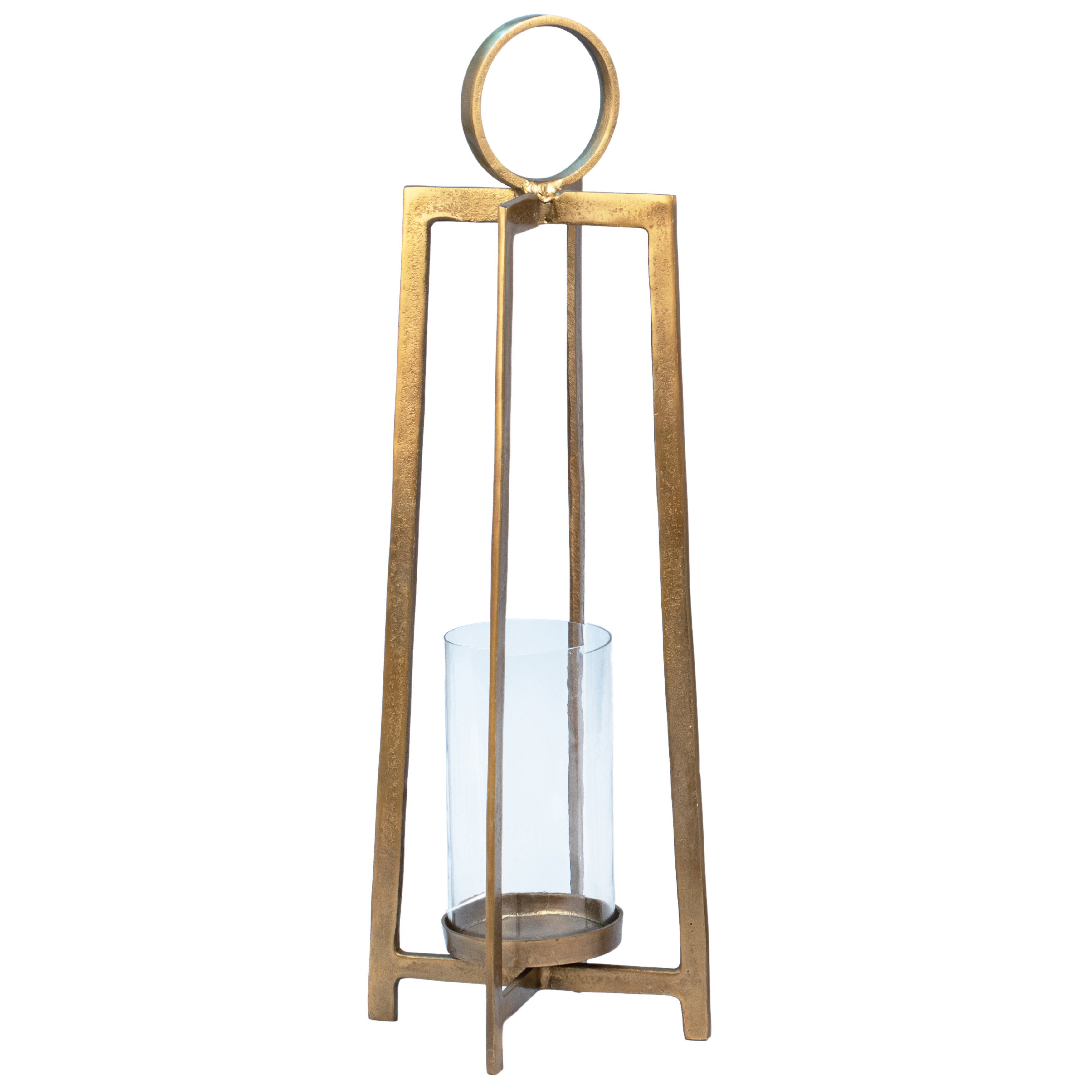 Shop chandeliers and discover interior design services in the Arlington Heights area. MegMade designs has been featured in Better Home and Gardens for their color drenched cottage home design style. Visit the MegMade store in the Arlington Heights - Chicago area.