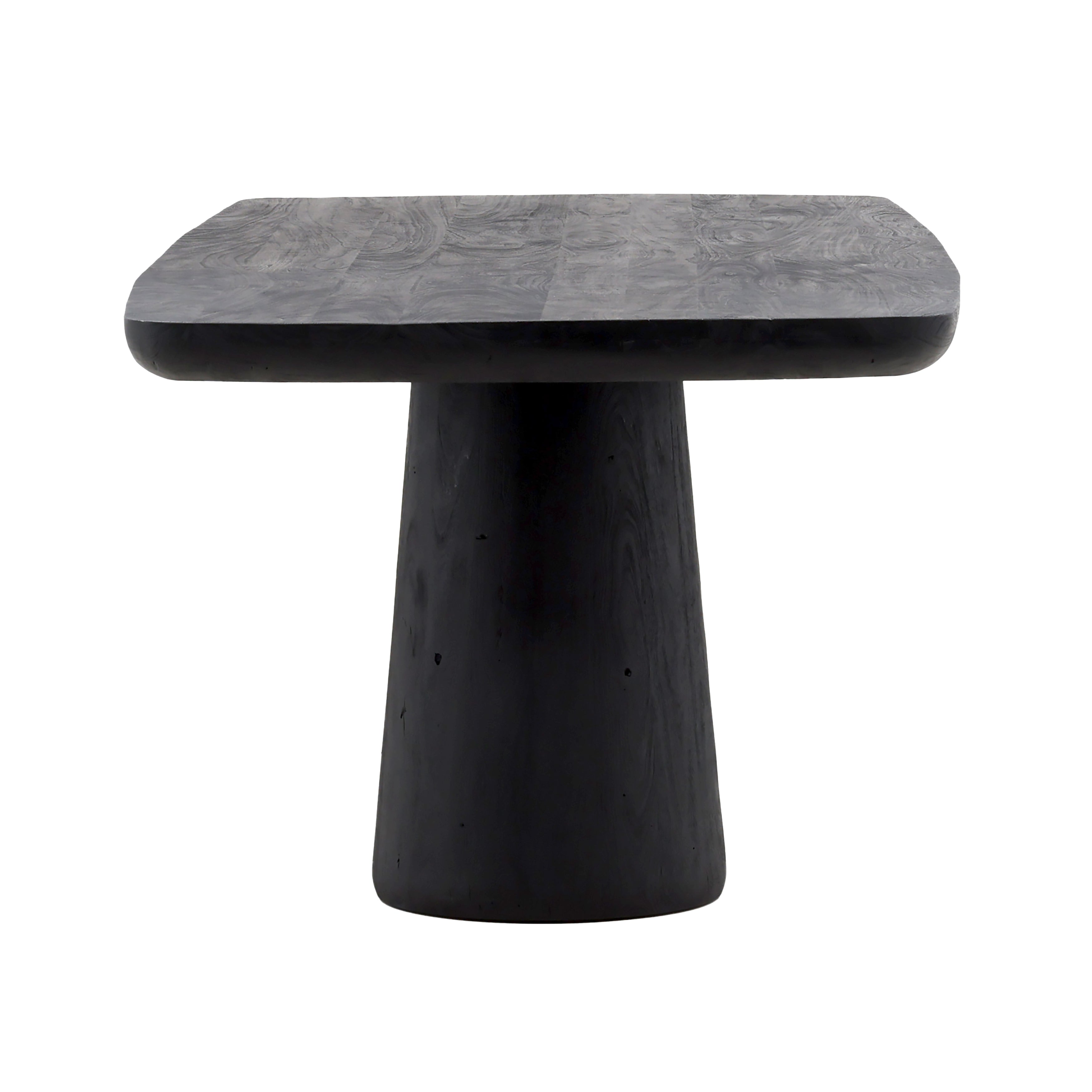 Shop furniture and discover room design services in the Los Angeles area. MegMade designs has been featured in Wall Street Journal for their cheerful cape cod home design style. Visit the MegMade store in the Gold Coast - Chicago area.