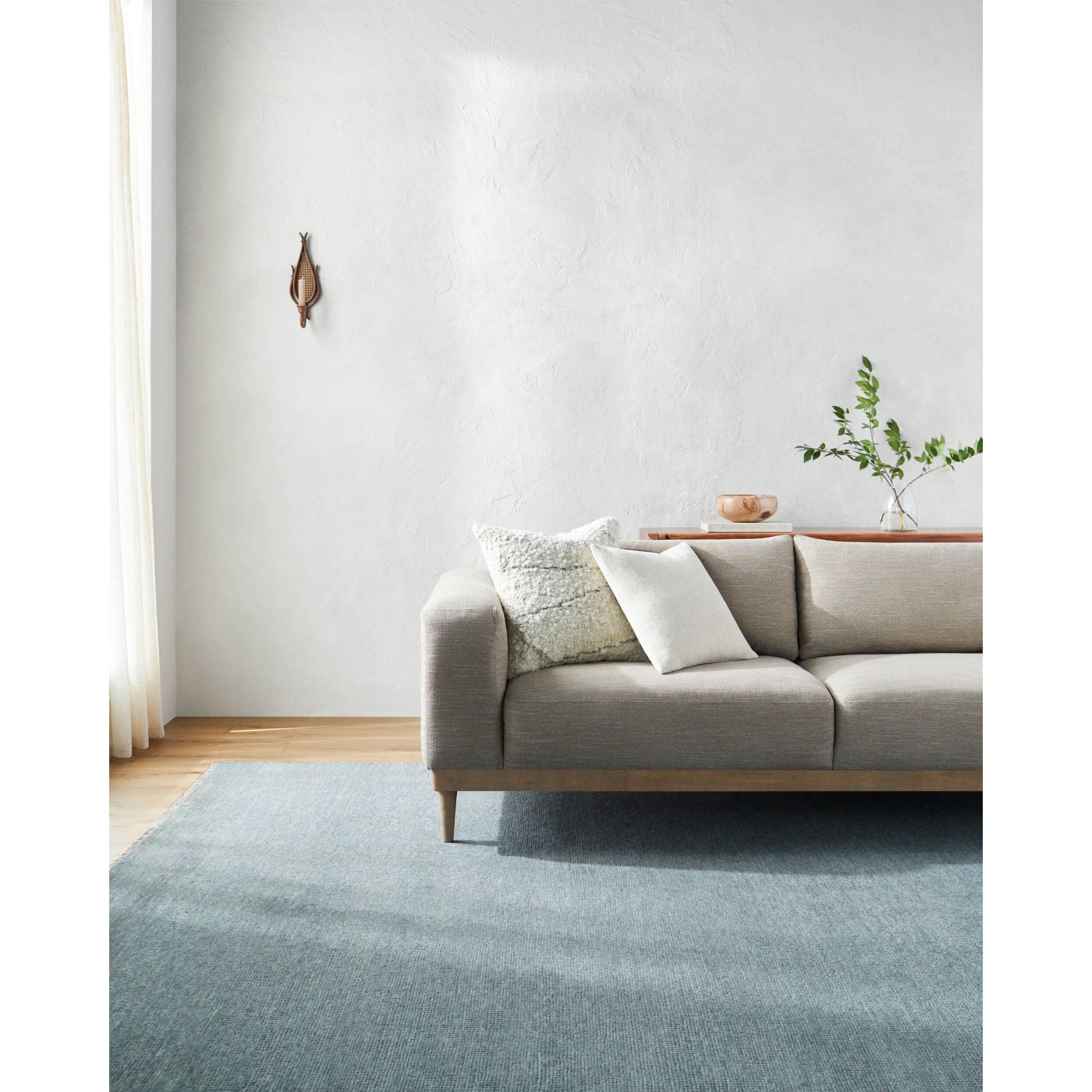 Shop chandeliers and discover room and home design services in the Los Angeles area. MegMade designs has been featured in DIY magazine for their optimistic bungalow home design style. Visit the MegMade store in the Glencoe - Chicago area.