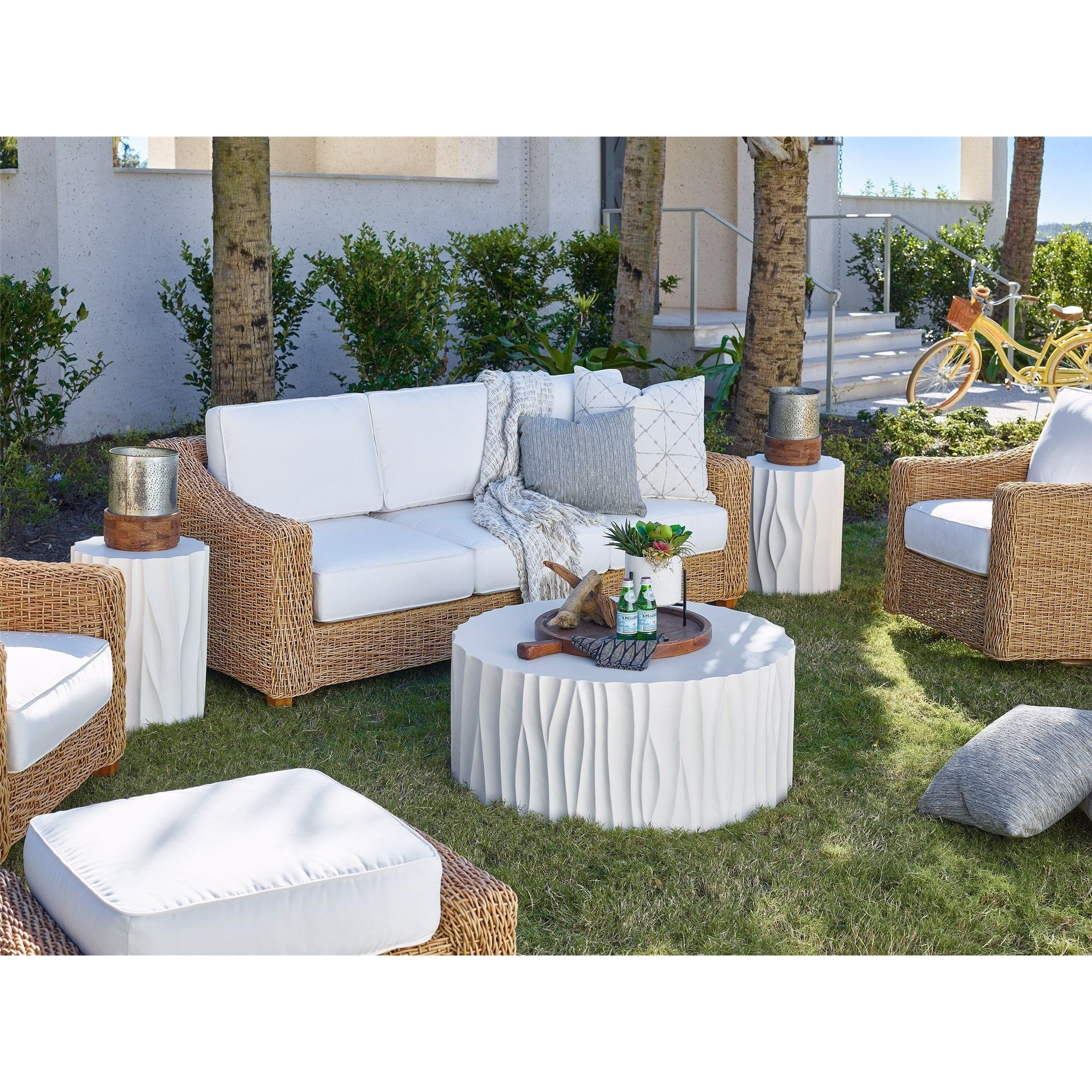Shop chairs and discover new construction services in the Charlotte North Carolina area. MegMade designs has been featured in Renovation Goldmine for their cheerful cottage home design style. Visit the MegMade store in the Glenview - Chicago area.