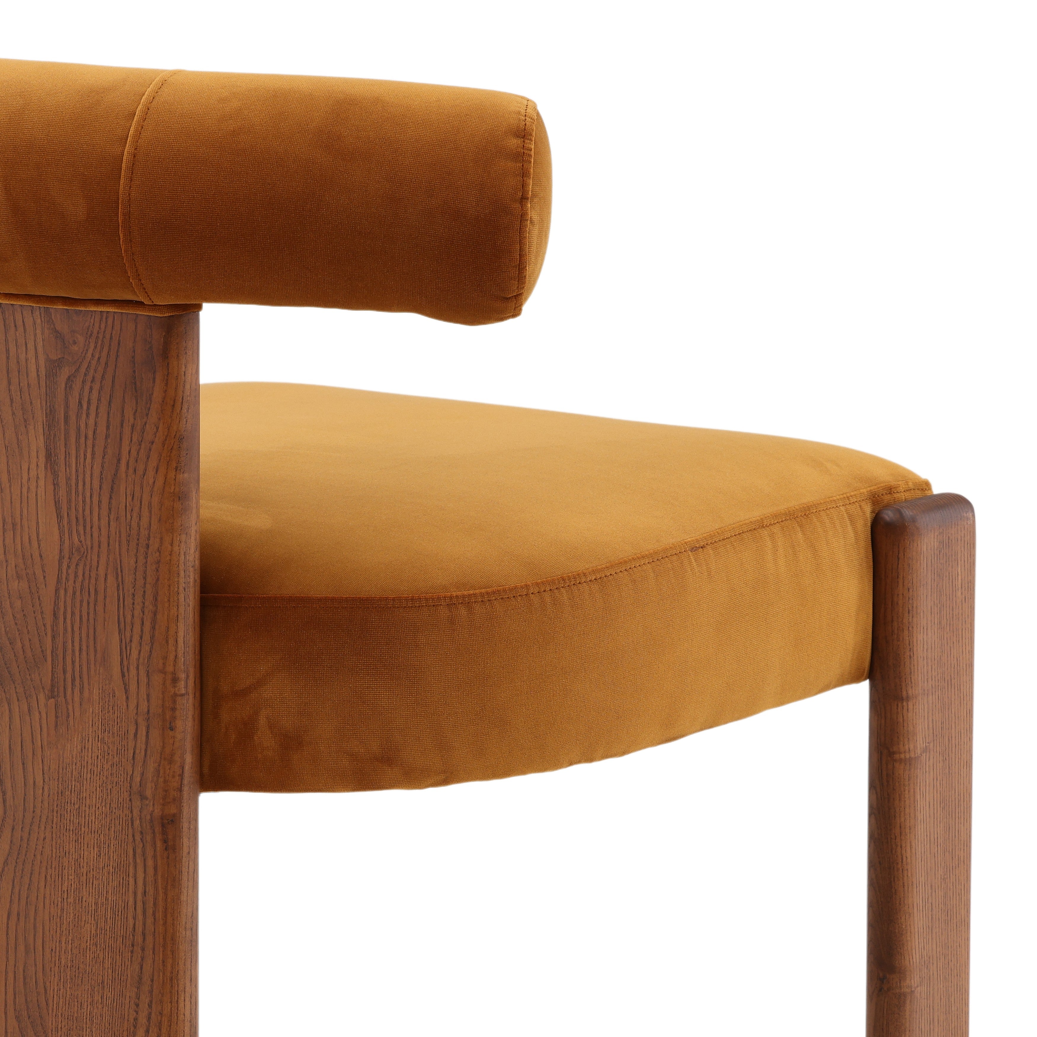Shop cabinets and discover room and home design services in the Los Angeles area. MegMade designs has been featured in DIY magazine for their transitional mid-century modern home design style. Visit the MegMade store in the Lake Bluff - Chicago area.