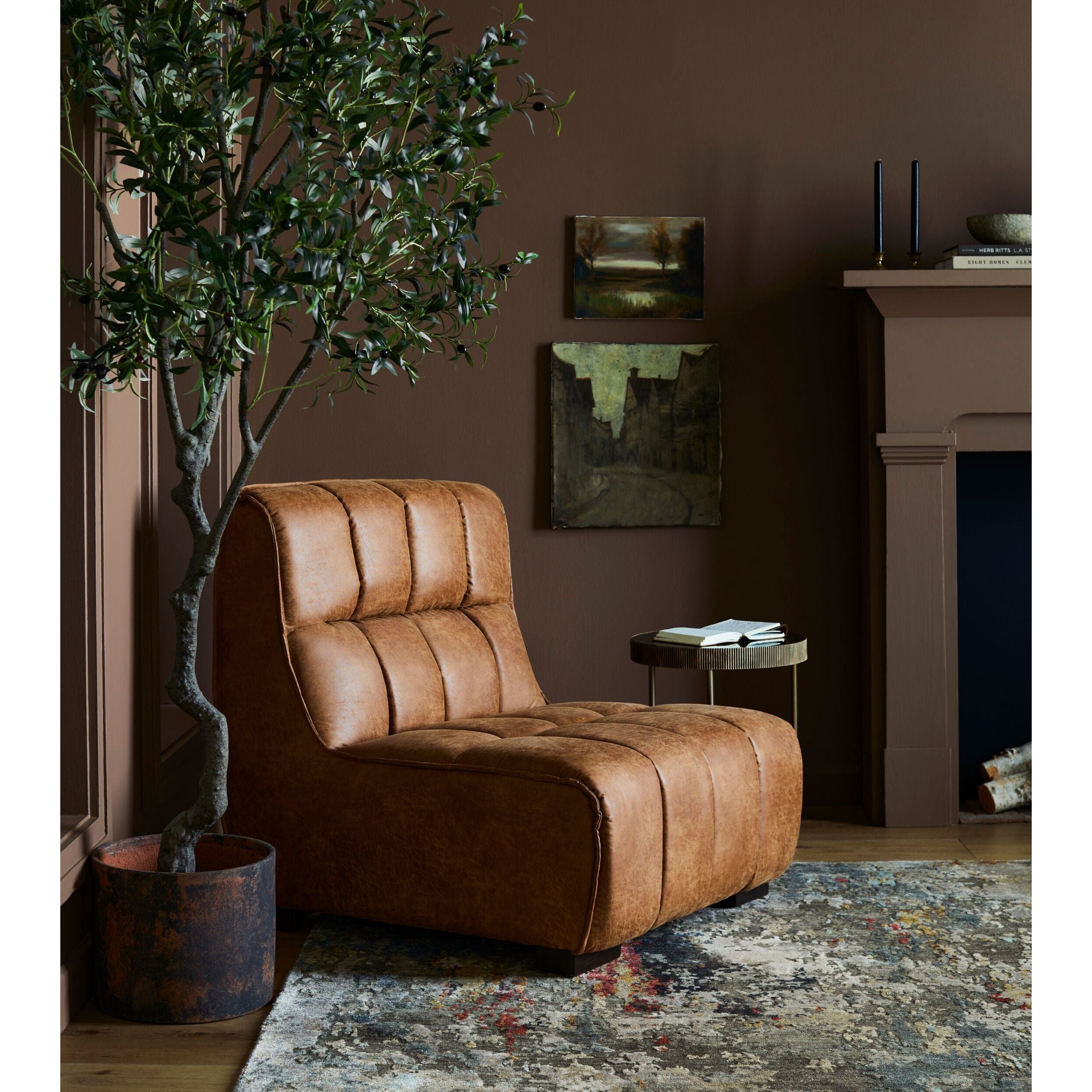 Shop sofas and discover room and home design services in the Chicago area. MegMade designs has been featured in Better Home and Gardens for their color drenched cottage home design style. Visit the MegMade store in the Lake Forest - Chicago area.